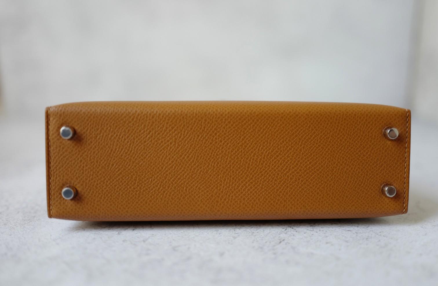 BNIB Hermès Mini Kelly 20 HSS Gold Epsom Leder Palladium Hardware 2025 für Damen oder Herren im Angebot