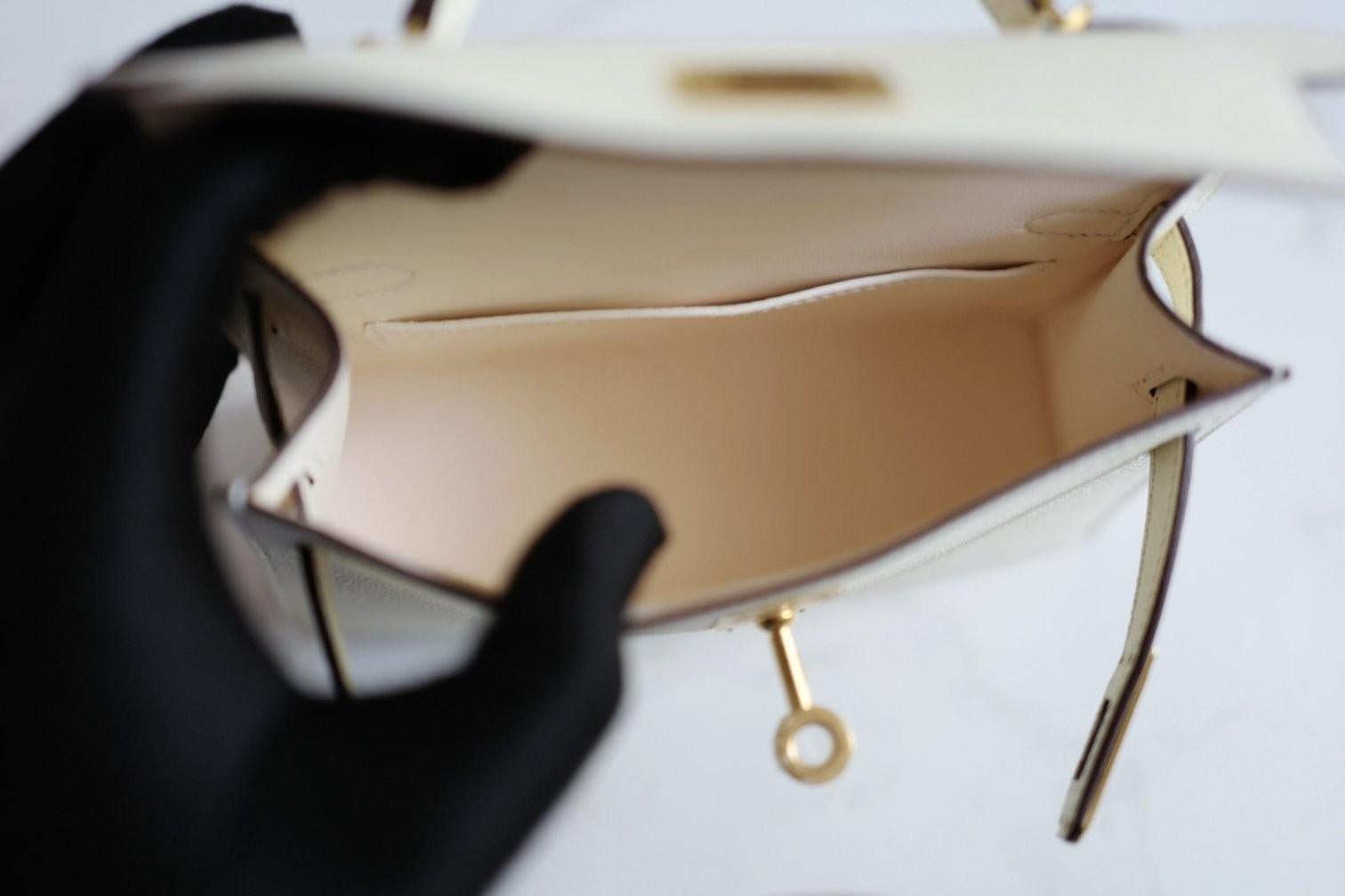BNIB Hermès Mini Kelly 20 in Nata Epsom Leather Gold HW en venta 6