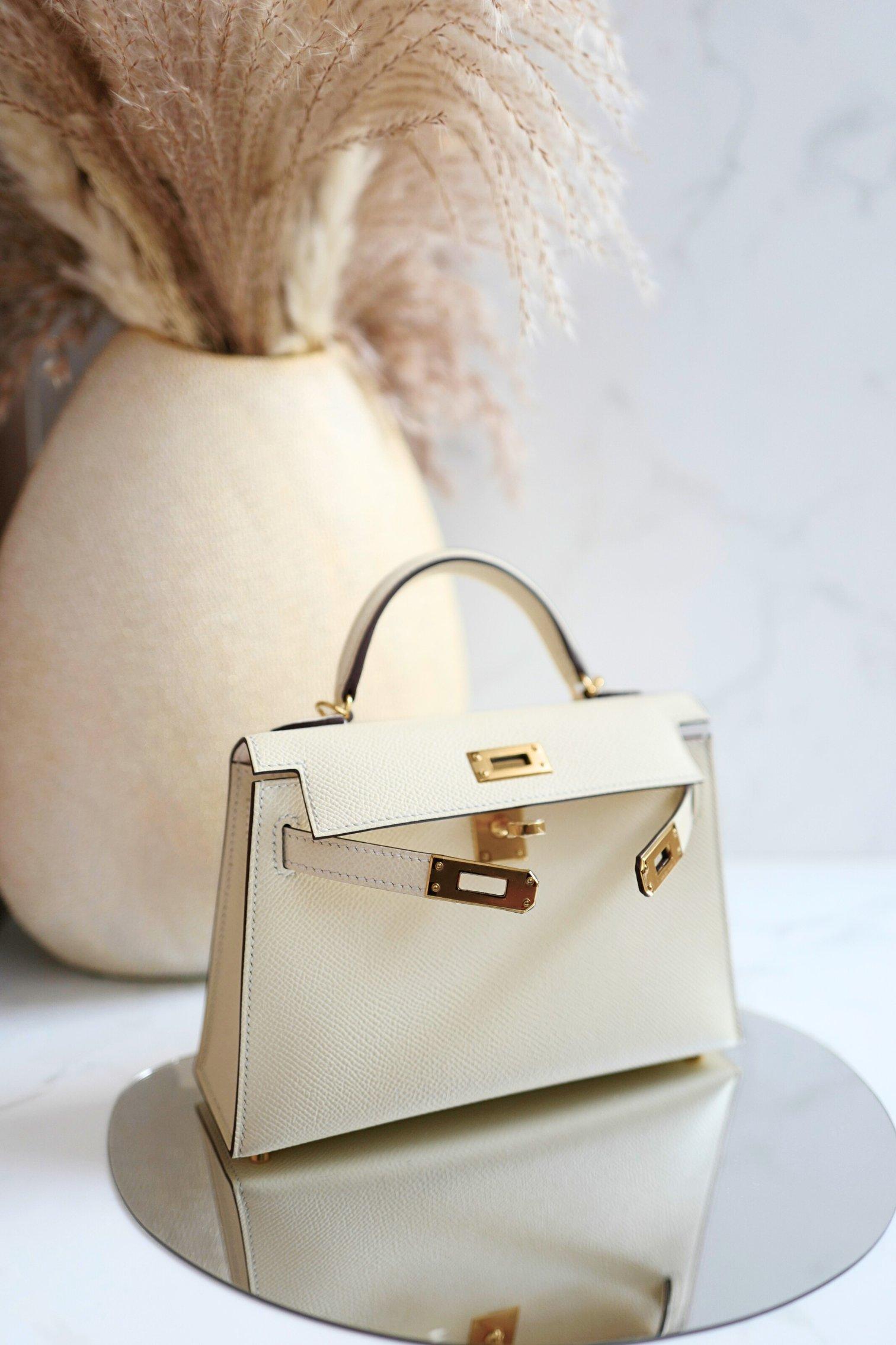 BNIB Hermès Mini Kelly 20 in Nata Epsom Leather Gold HW en venta 12