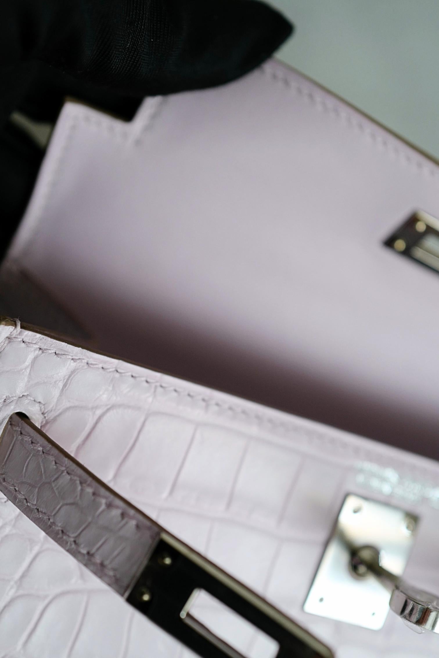 BNIB Hermès Mini Kelly 20 Mauve Pale Matte Alligator Palladium Hardware K Stempel im Angebot 11
