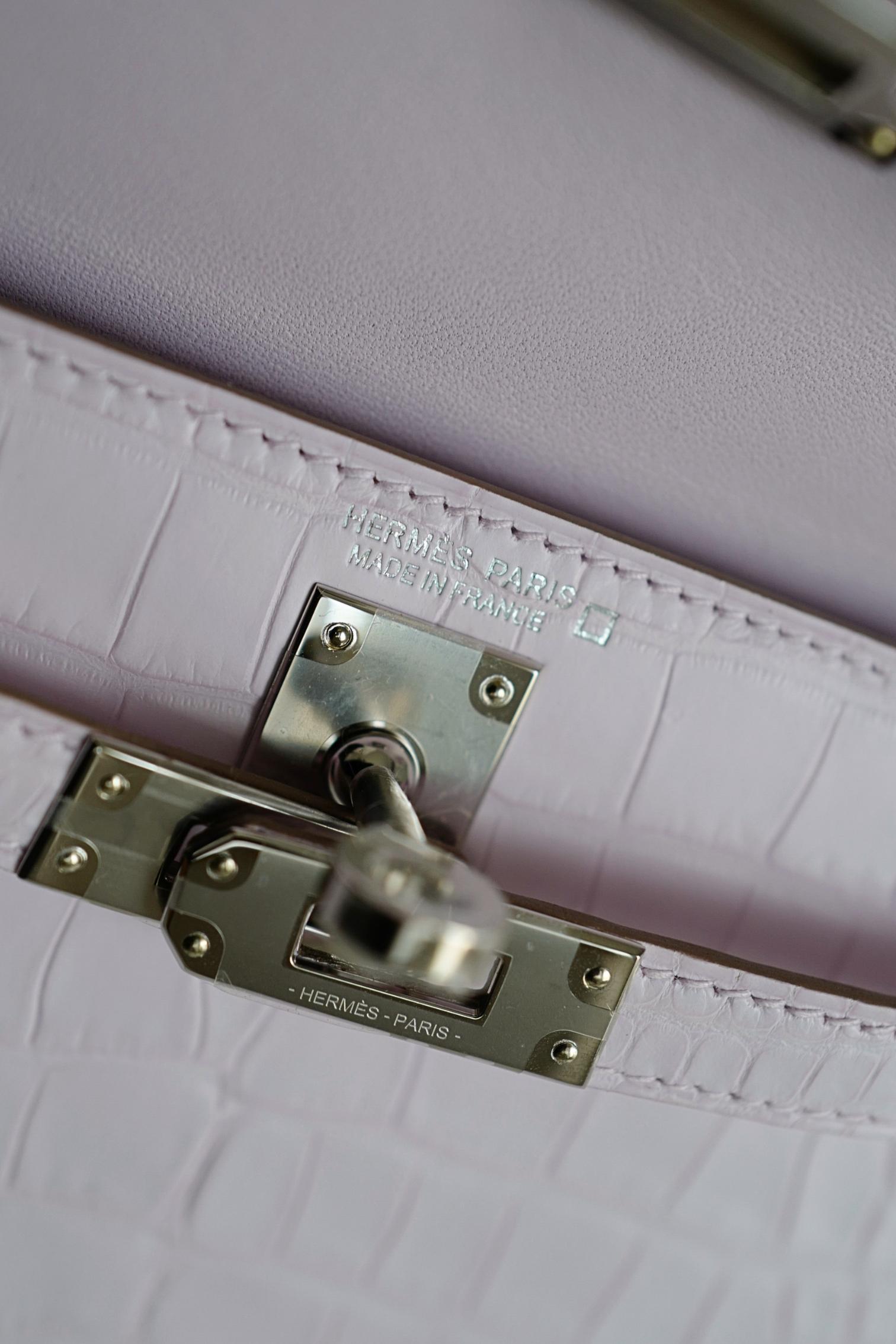 BNIB Hermès Mini Kelly 20 Mauve Pale Matte Alligator Palladium Hardware K Stempel im Angebot 4