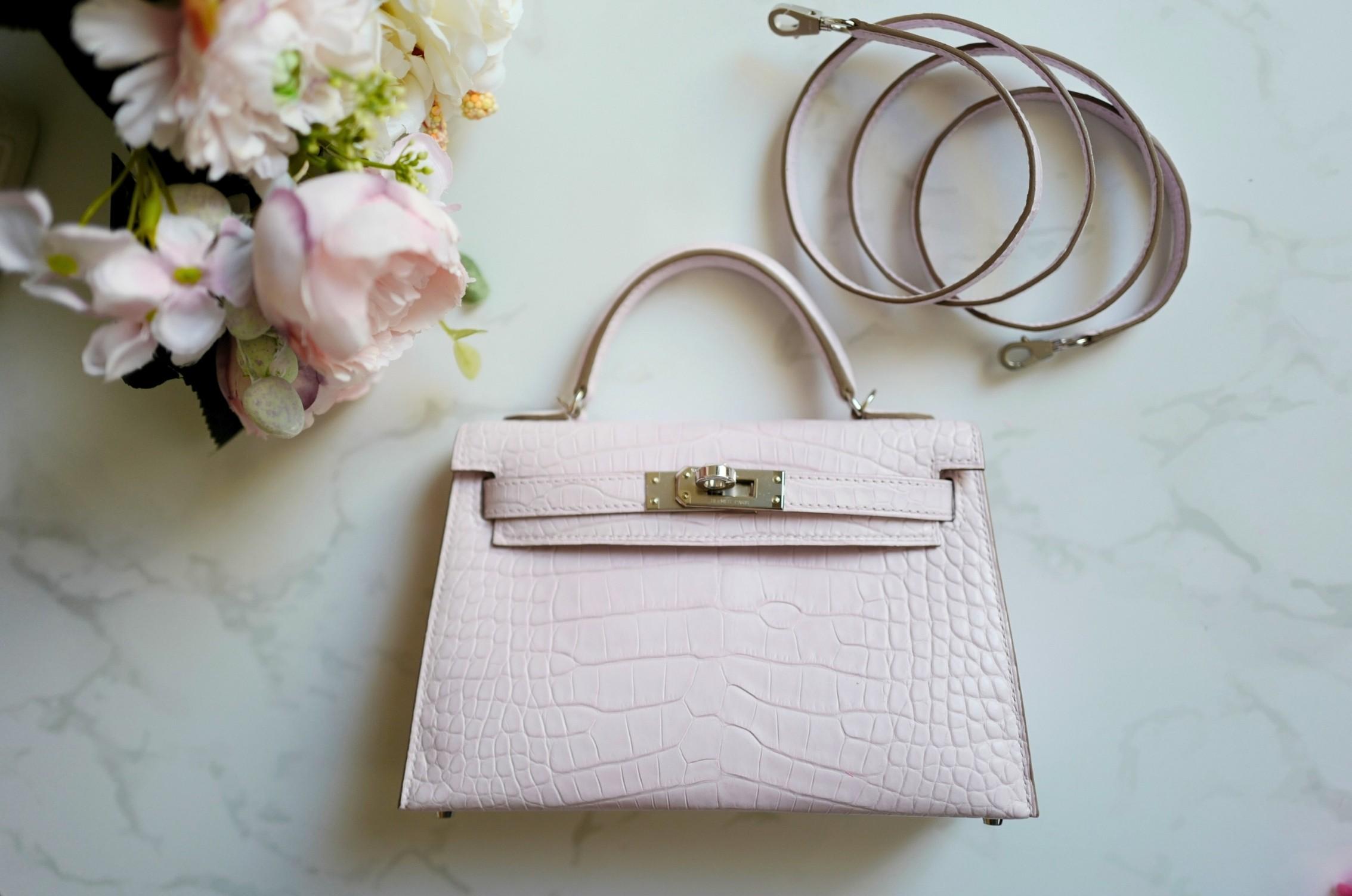 BNIB Hermès Mini Kelly 20 Mauve Pale Matte Alligator Palladium Hardware K Stamp in vendita 2