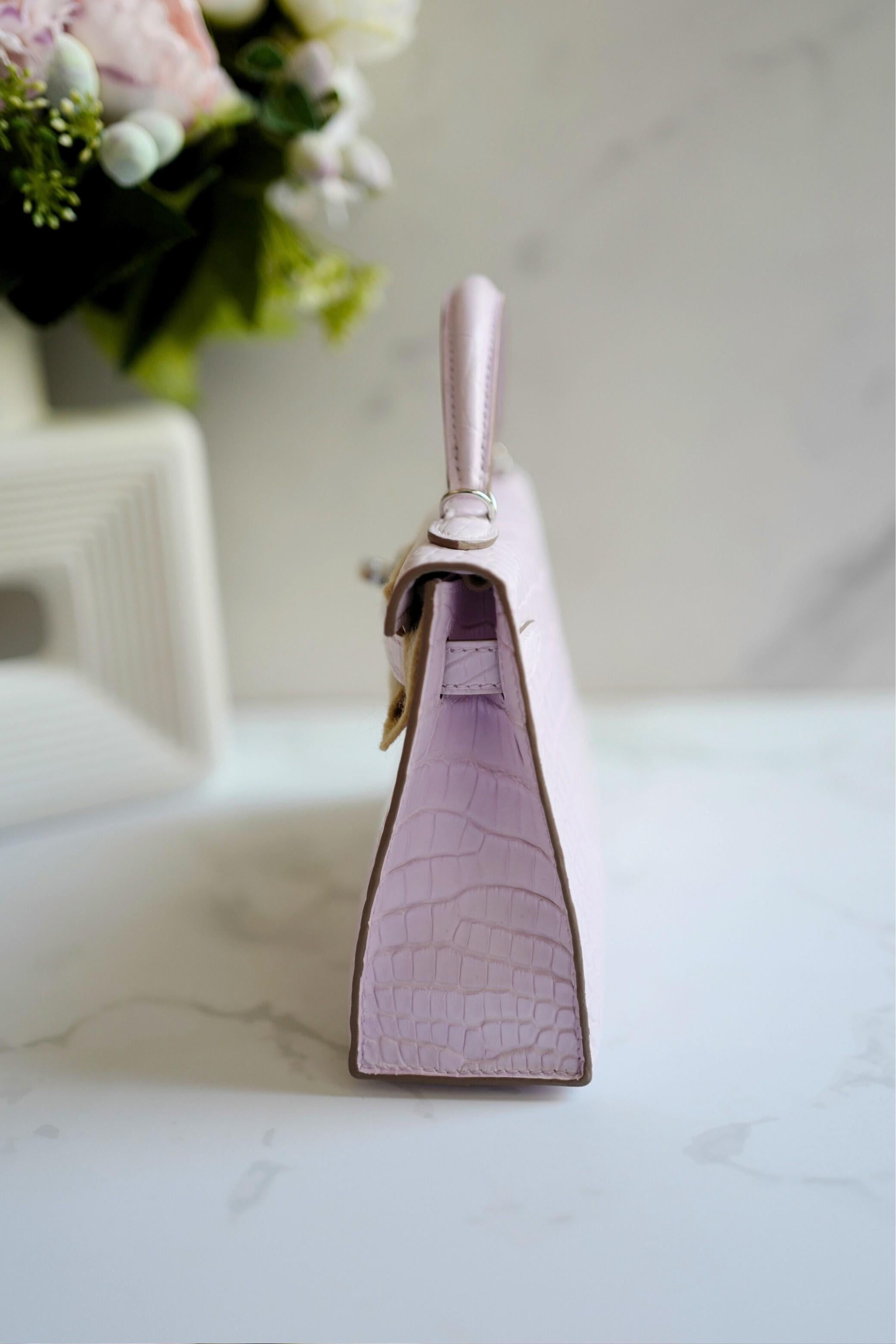 BNIB Hermès Mini Kelly 20 Mauve Pale Matte Alligator Palladium Hardware K Stamp in vendita 4