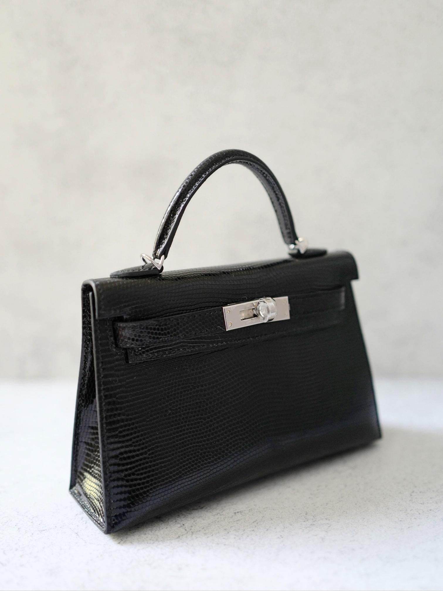 BNIB Hermès Mini Kelly 20 Noir Black Lizard Palladium Hardware Stamp W 2025 en venta 15