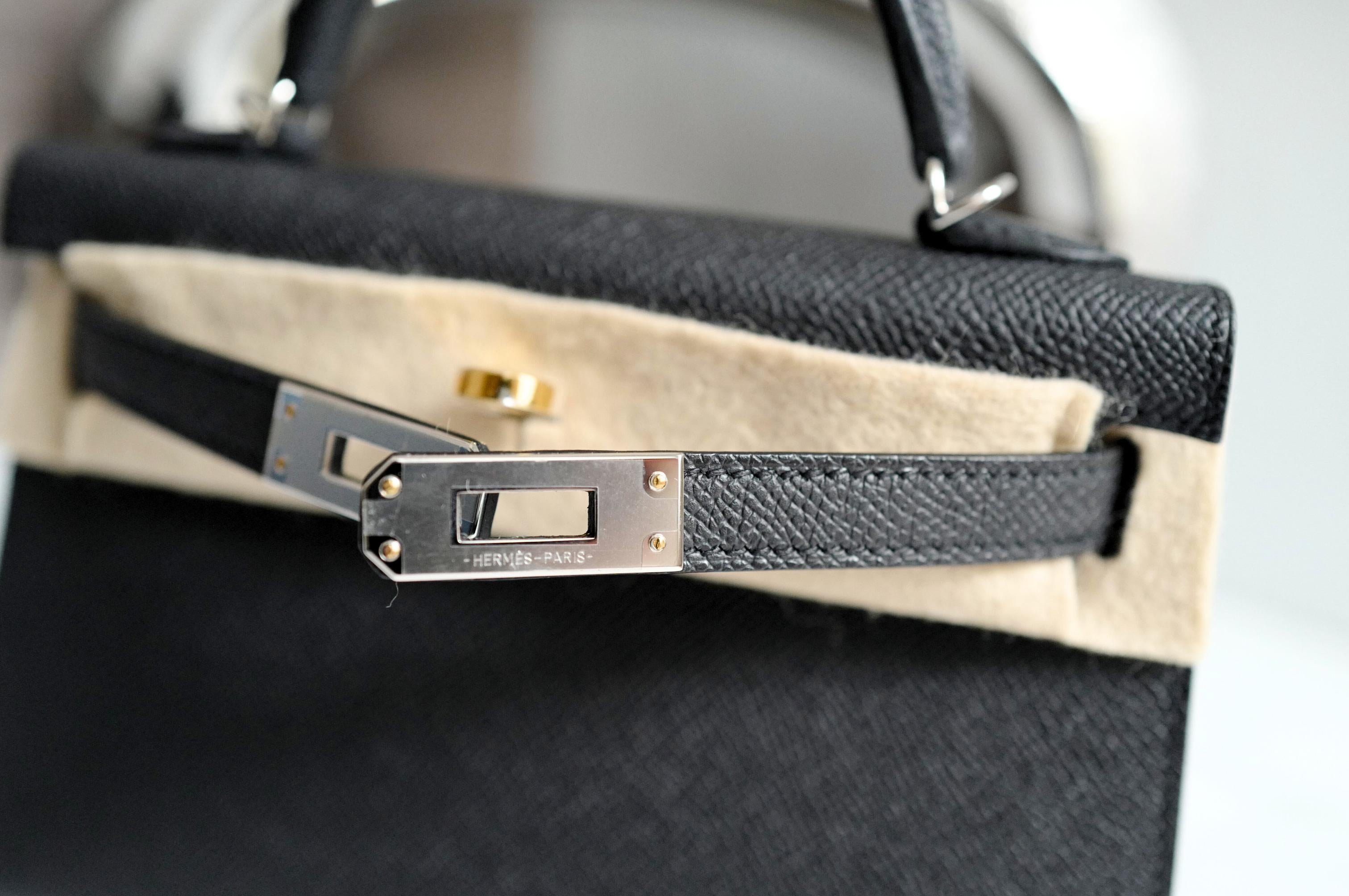 BNIB Hermes Mini Kelly Noir Nero Epsom Electrum Hardware Timbro K 2025 in vendita 11