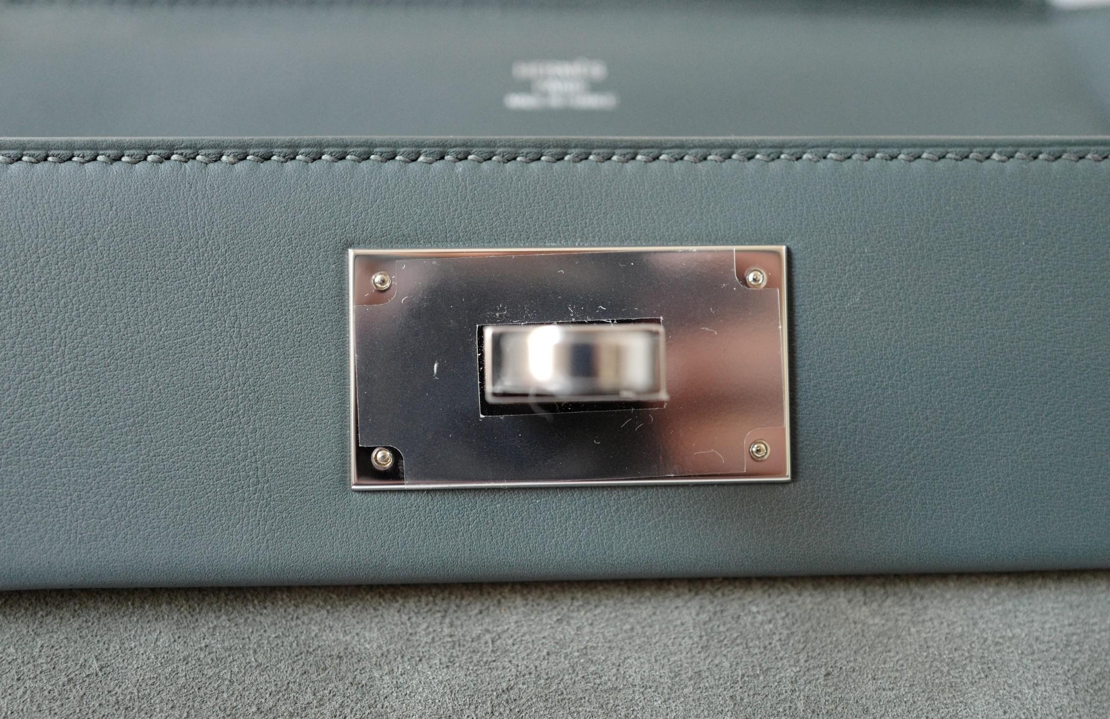 BNIB Hermès Sac 24/24-21 Bag Veau Grizzly & Swift Sable Gris Vert Mangrove PHW en vente 7