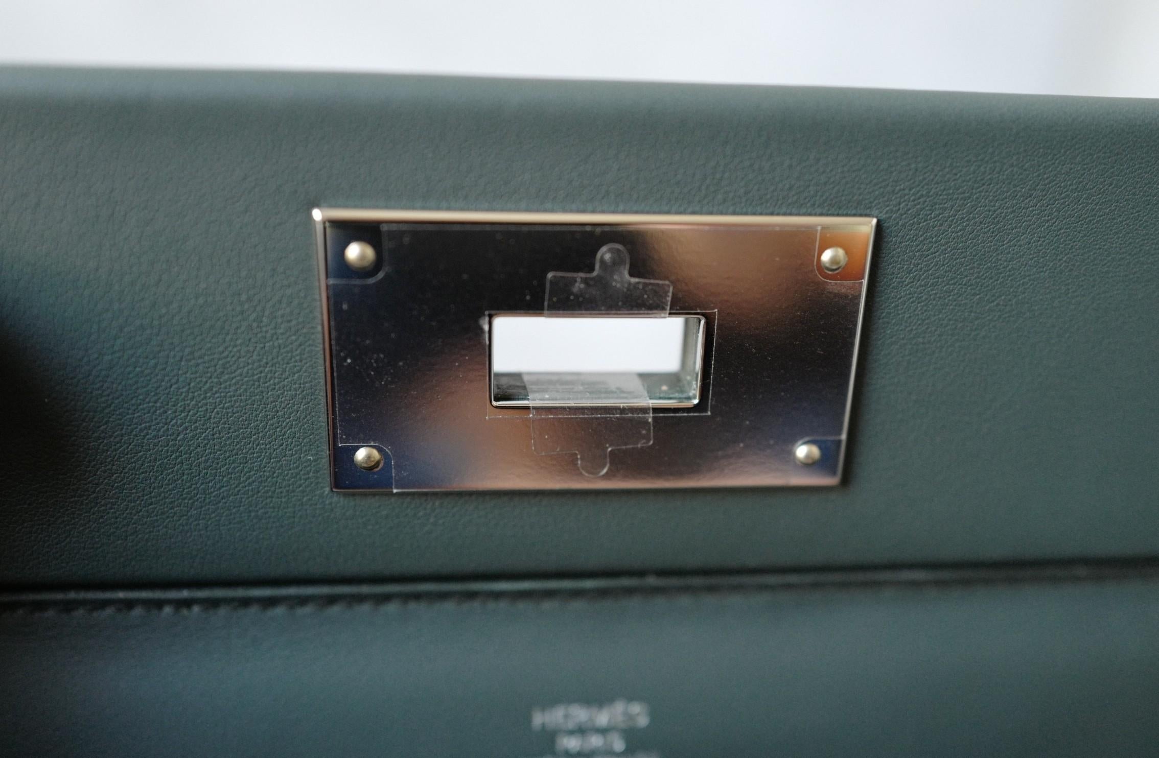 BNIB Hermès Sac 24/24-21 Bag Veau Grizzly & Swift Sable Gris Vert Mangrove PHW en vente 9