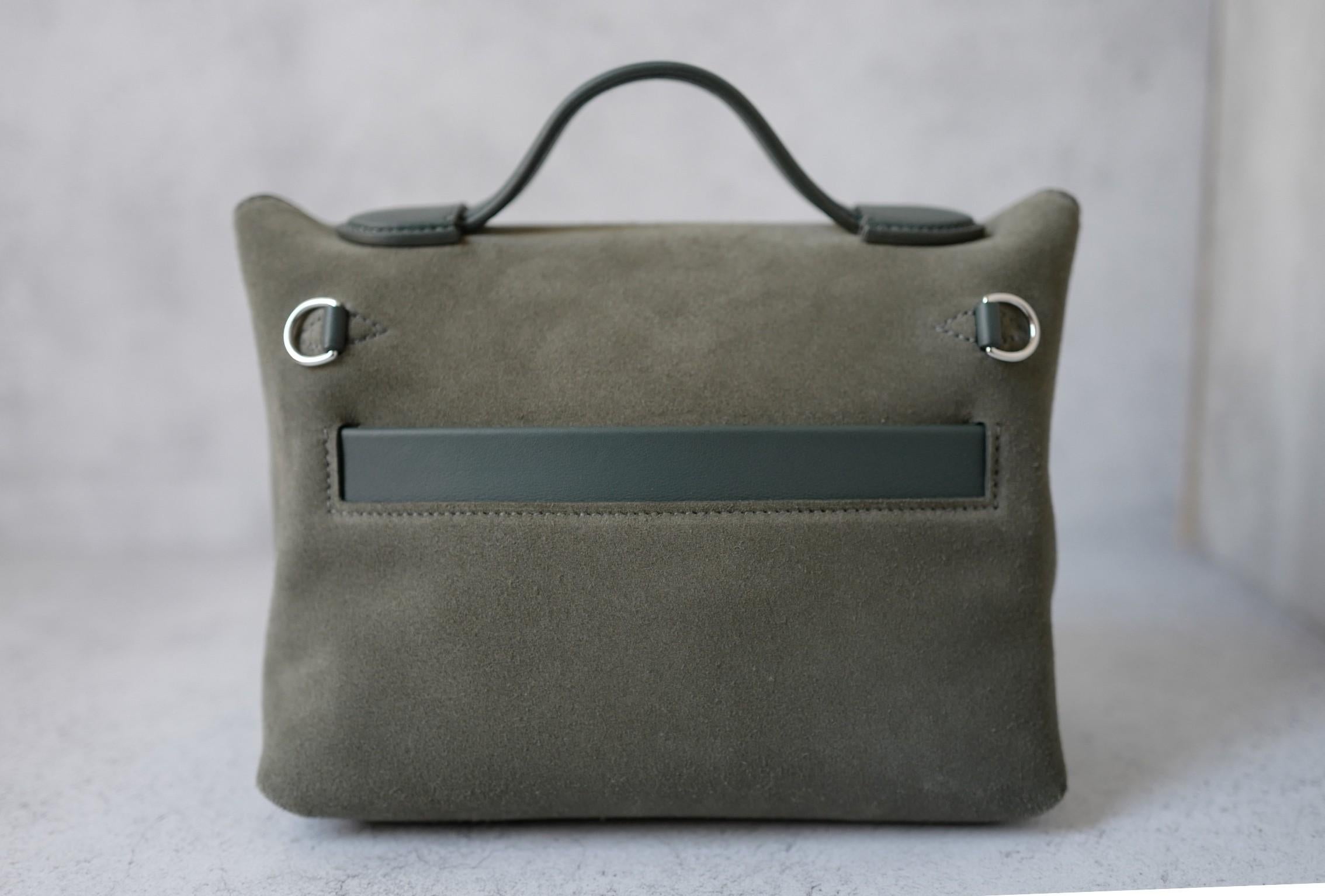 BNIB Hermès Sac 24/24-21 Bag Veau Grizzly & Swift Sable Gris Vert Mangrove PHW Unisexe en vente