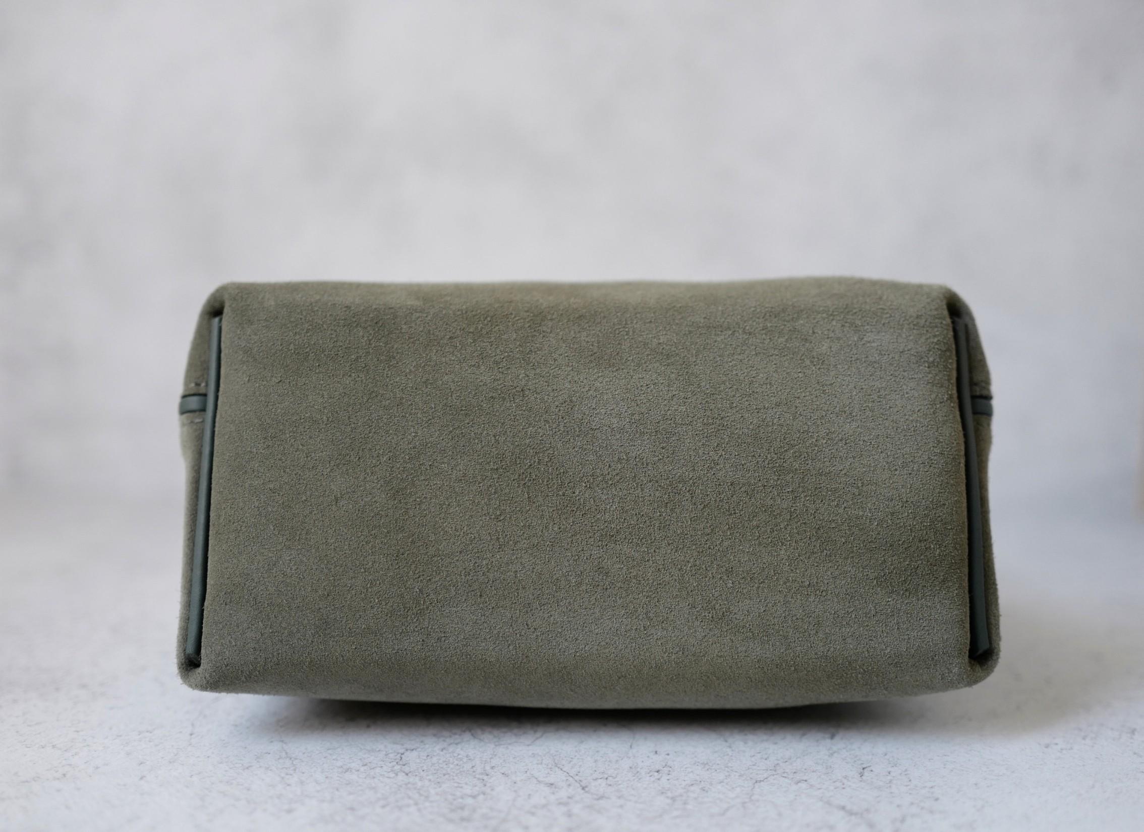 BNIB Hermès Sac 24/24-21 Bag Veau Grizzly & Swift Sable Gris Vert Mangrove PHW en vente 1