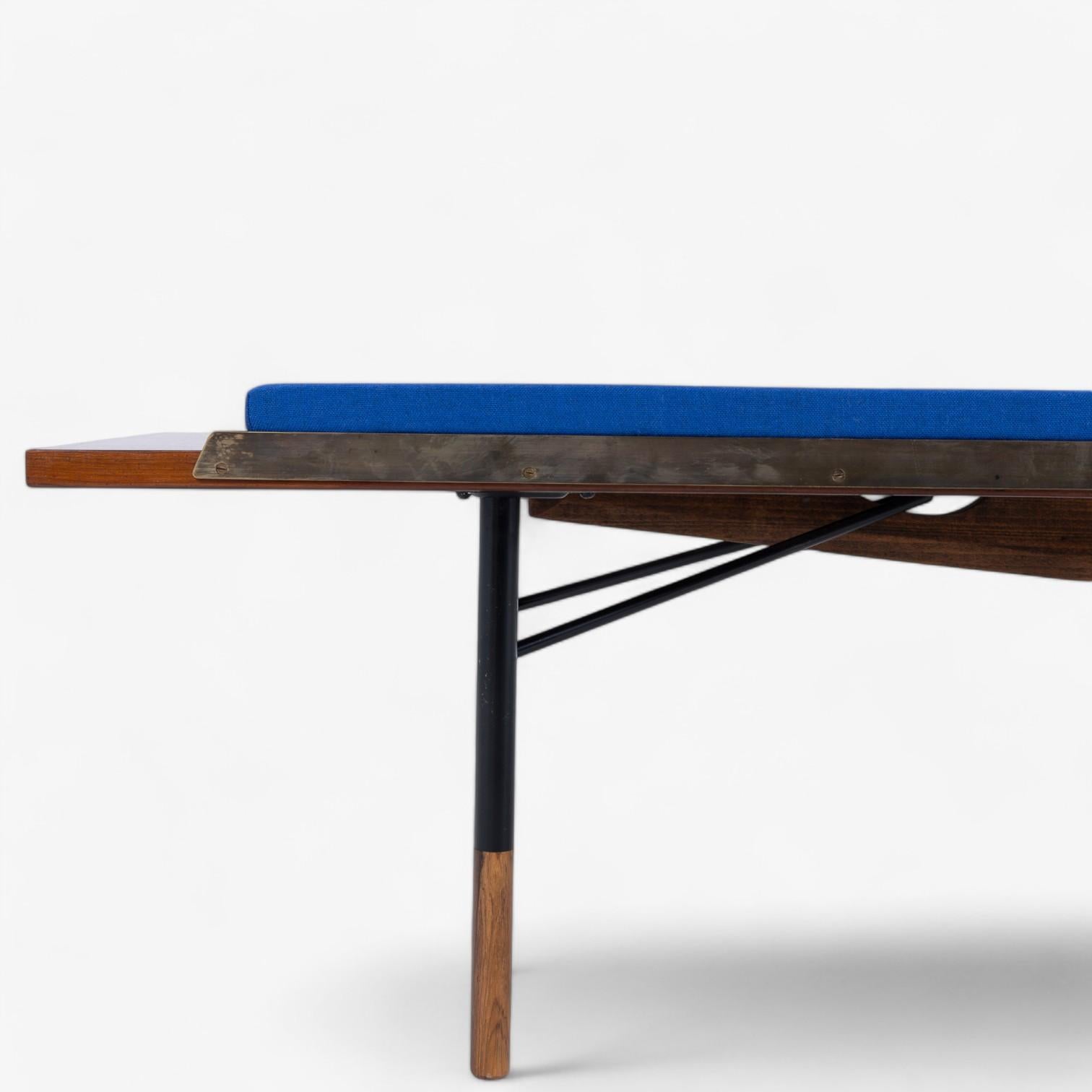 BO 101 - rare bench in Rio rosewood by Finn Juhl For Sale 4