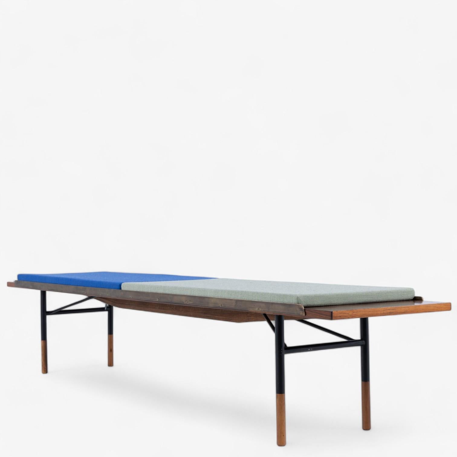 Brass BO 101 - rare bench in Rio rosewood by Finn Juhl For Sale
