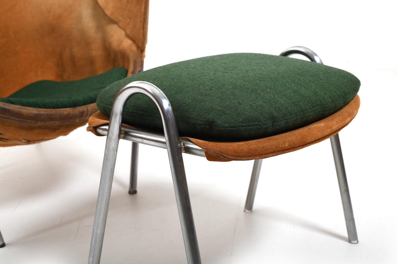 Scandinavian Modern BO-360 lounge chair and Footstool by Erik Ole Jørgensen for Bovirke 1953 For Sale