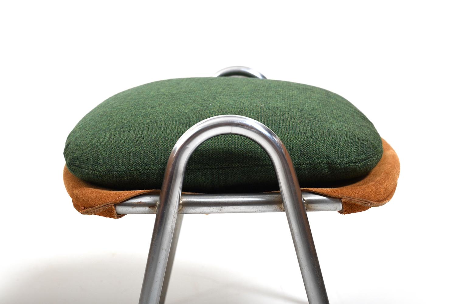 20th Century BO-360 lounge chair and Footstool by Erik Ole Jørgensen for Bovirke 1953 For Sale