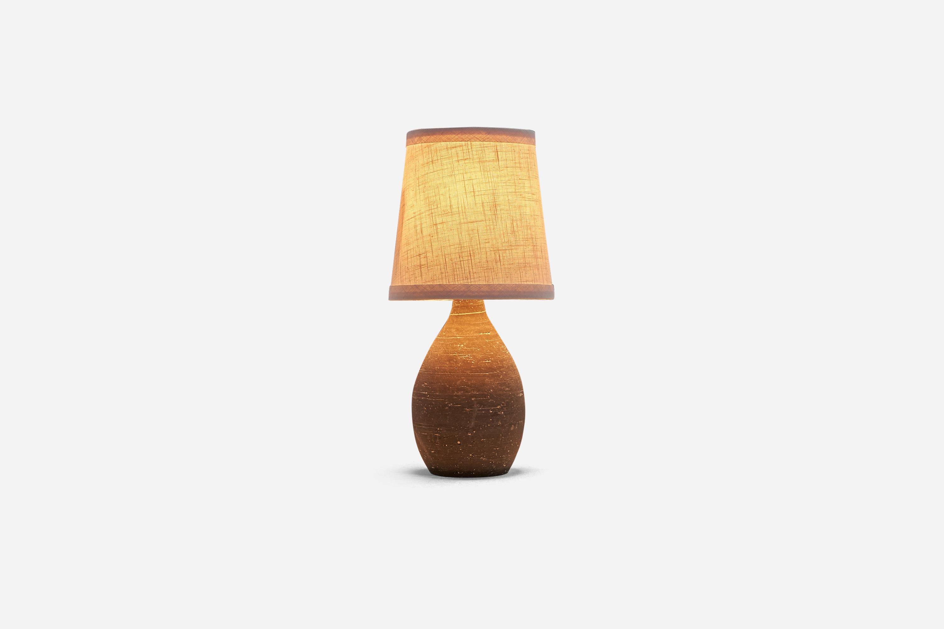 Suédois Lampe de bureau Bo Bergstrm, en grès, forme Svensk, Suède, années 1950 en vente