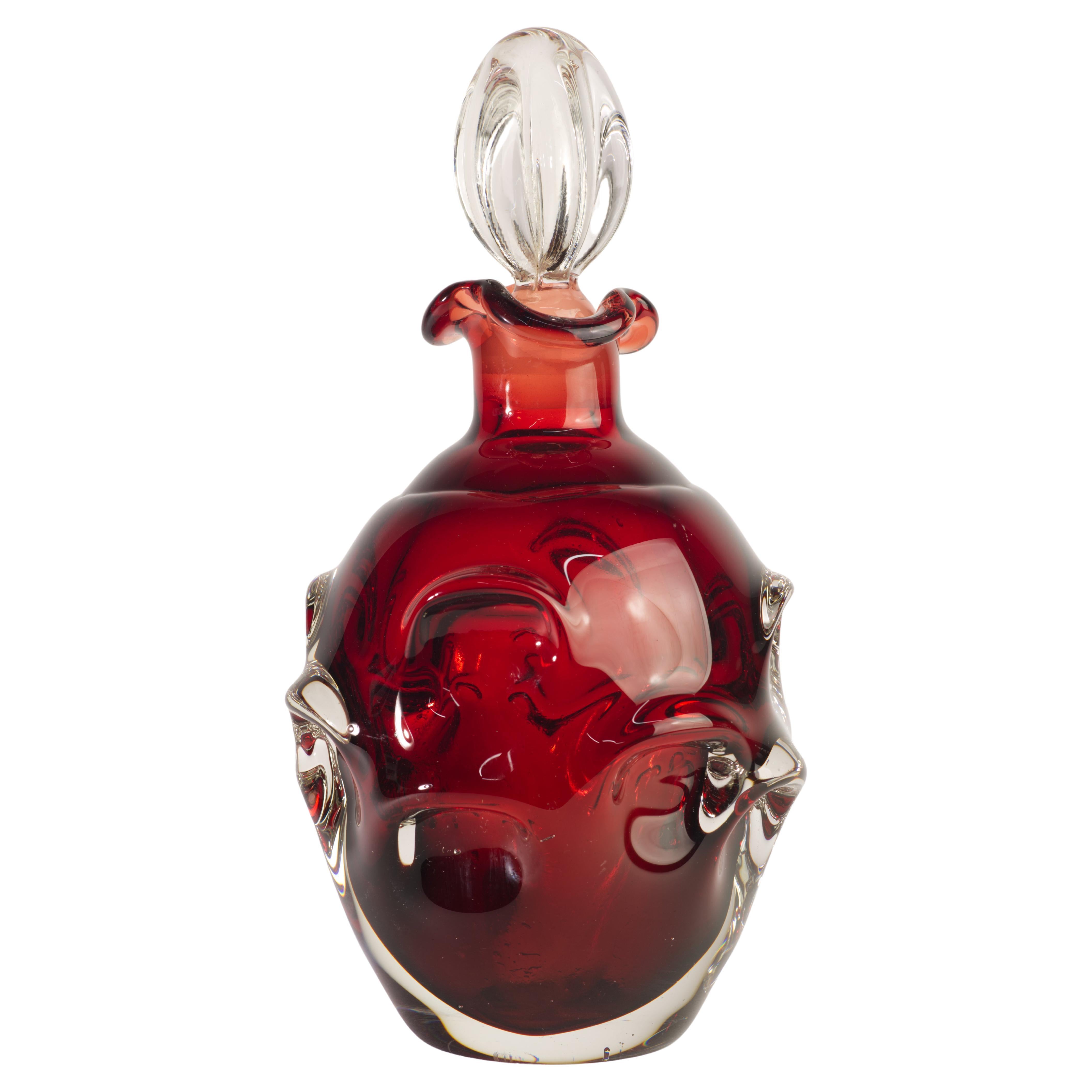 Bo Borgström per Aseda Sweden Decanter in vetro rosso, The Modern Scandinavian 1960s