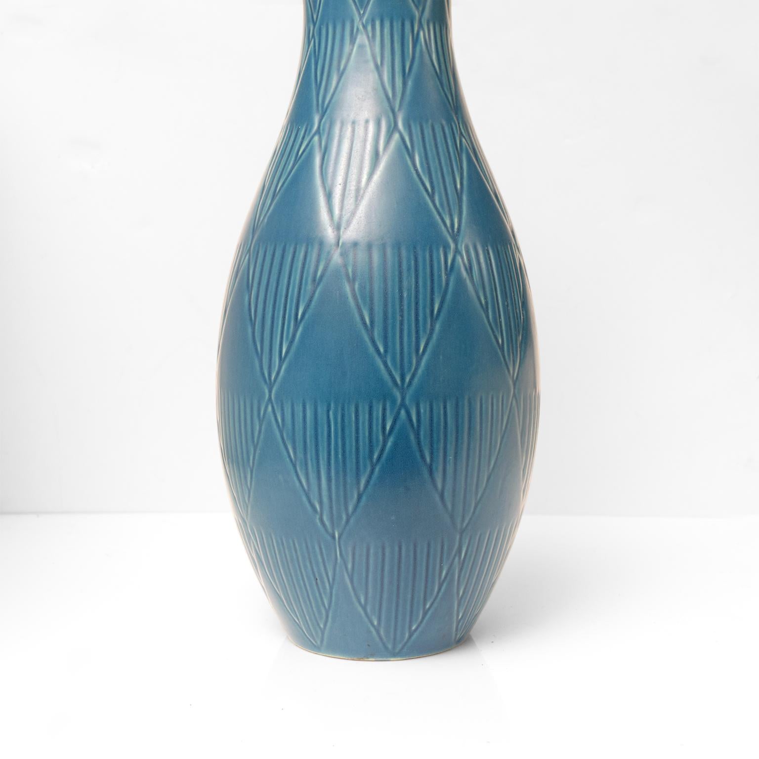 Swedish Bo Fajans blue ceramic bulbous vase geometric pattern in relief, Sweden 1940 For Sale