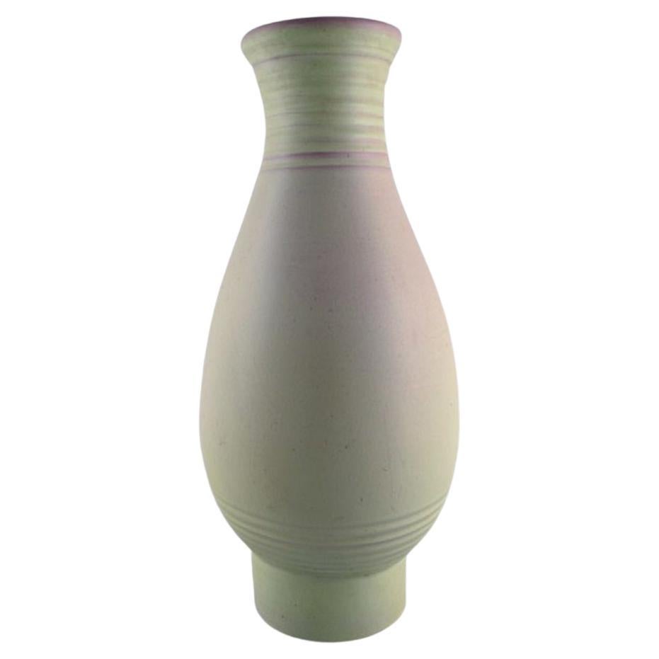 Bo Fajans, Sweden, Large Vase in Glazed Ceramics, Grooved Design, 1960s For Sale