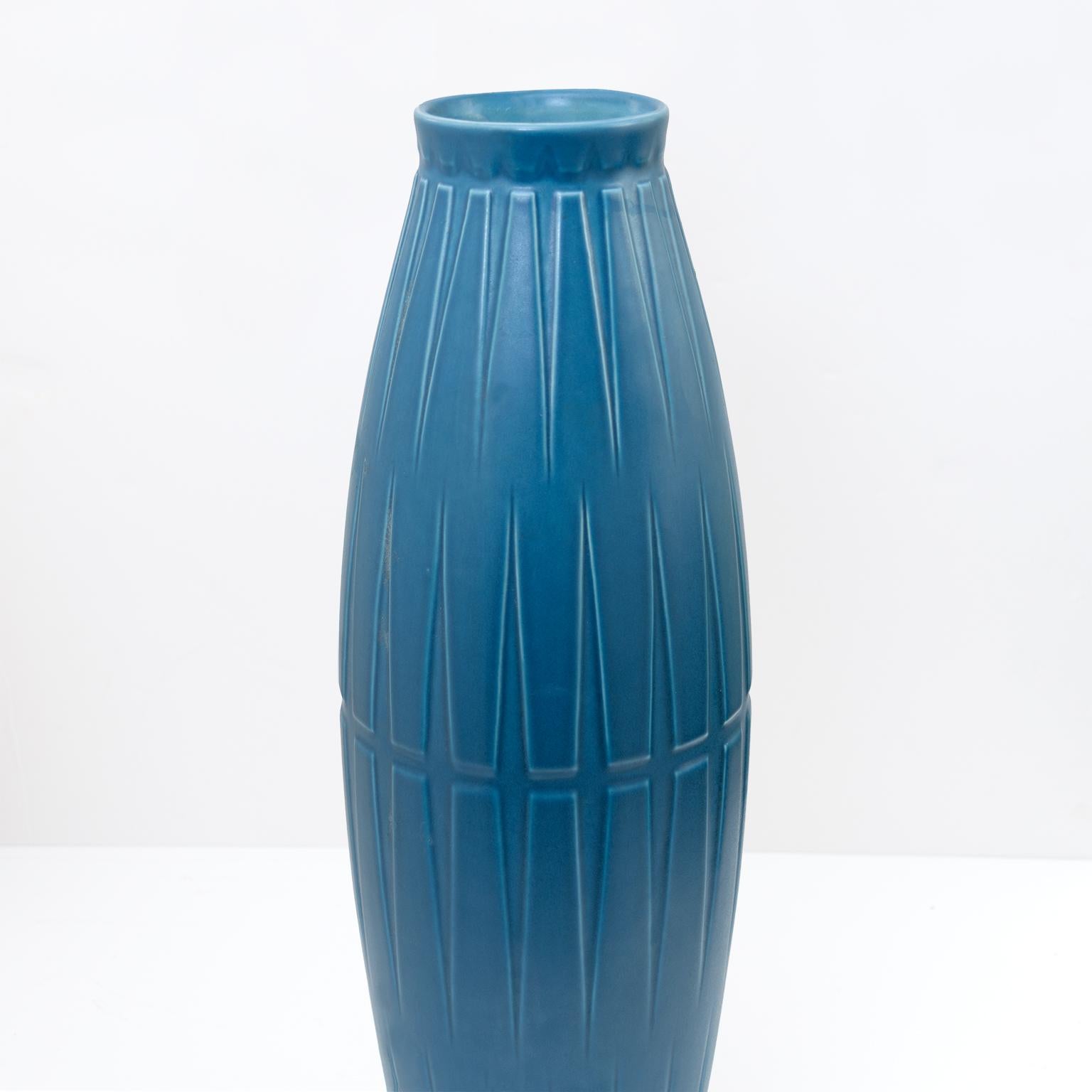 Scandinavian Modern Bo Fajans tall blue ceramic vase with geometric pattern in relief, Sweden, 1940 For Sale