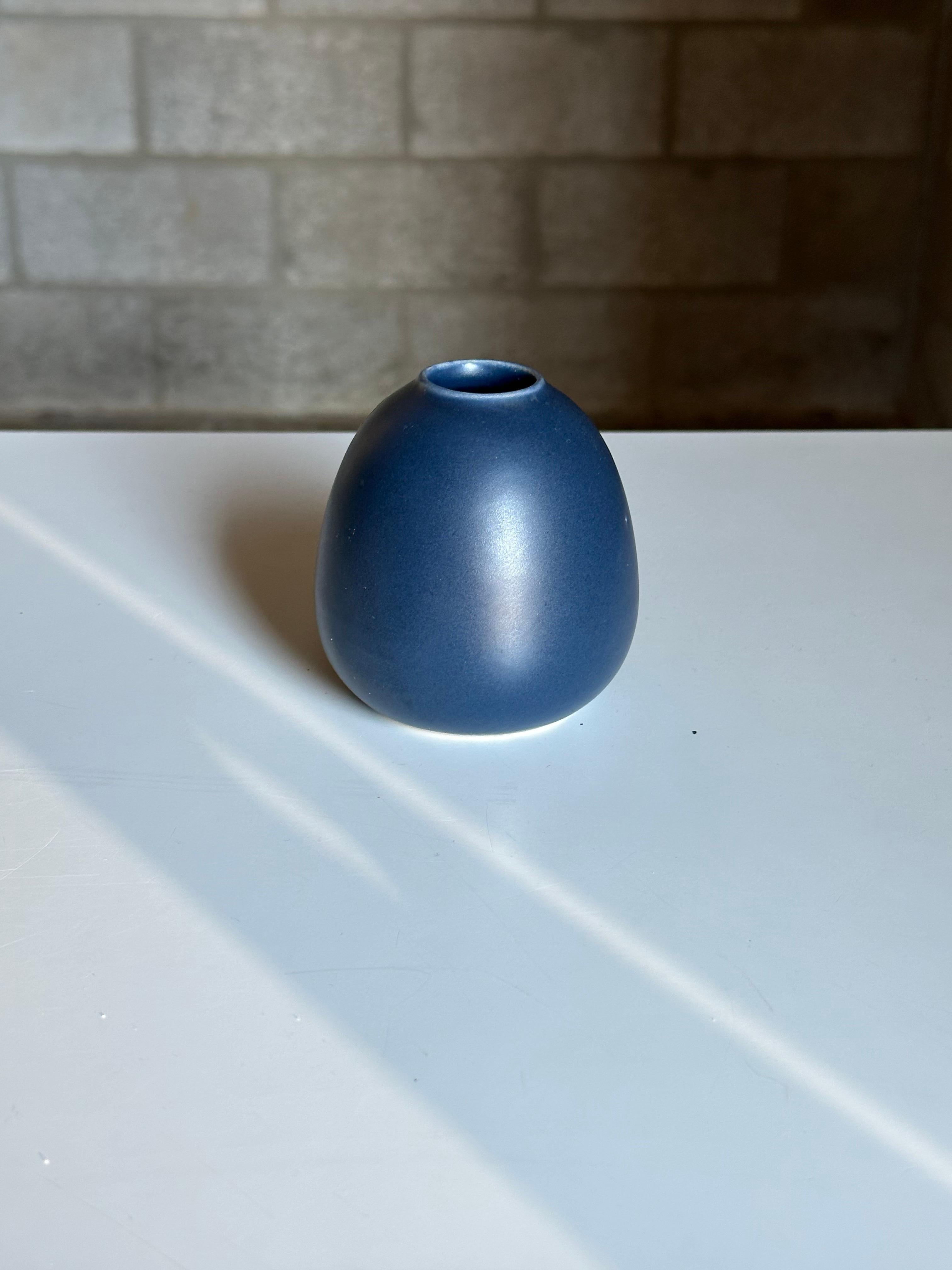 Mid-Century Modern Bo Fajans Vase Attributed to Eva Jancke-Björk, Stoneware For Sale