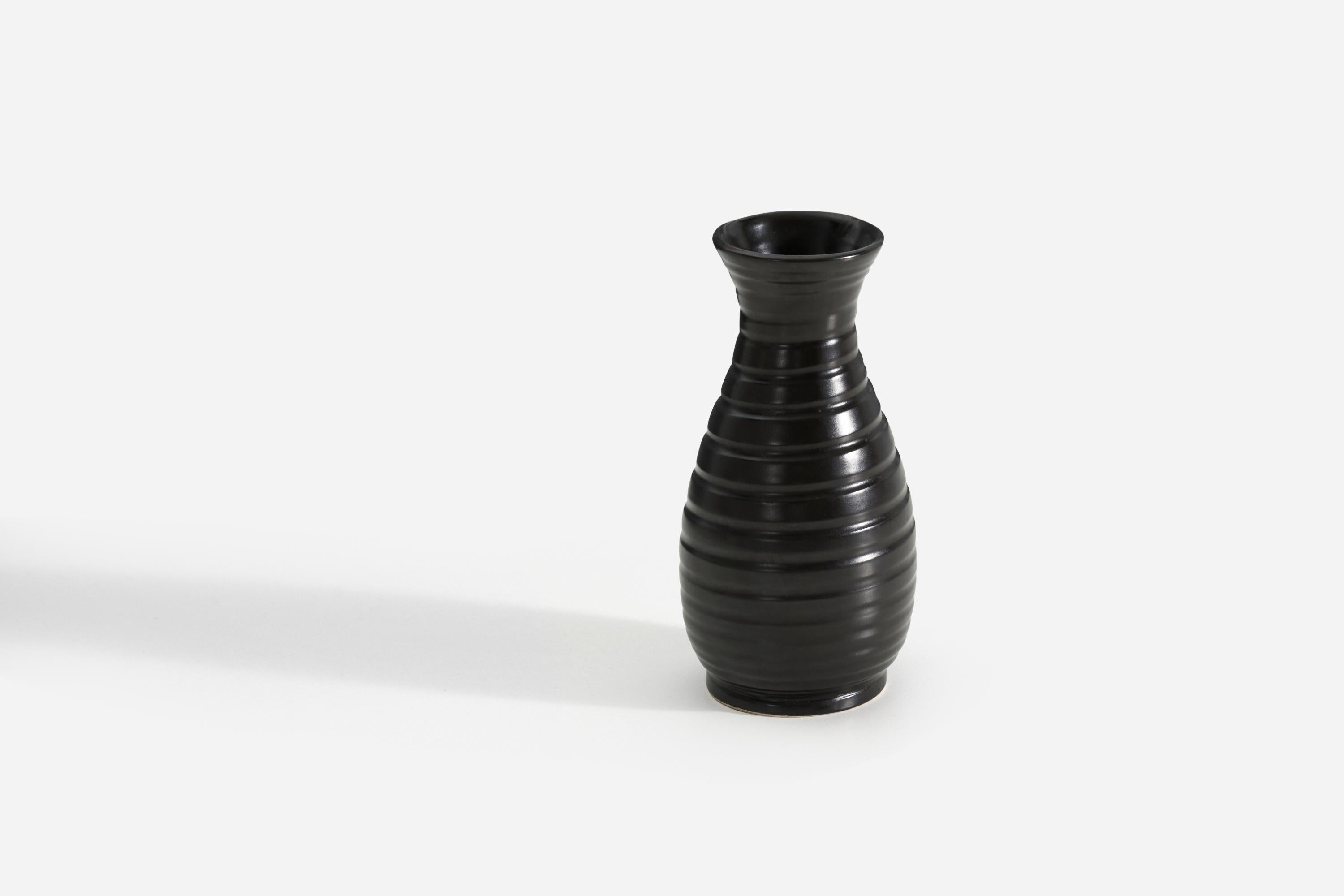 Swedish Bo Fajans, Vase, Black-Glazed Earthenware, Sweden, c. 1940s For Sale