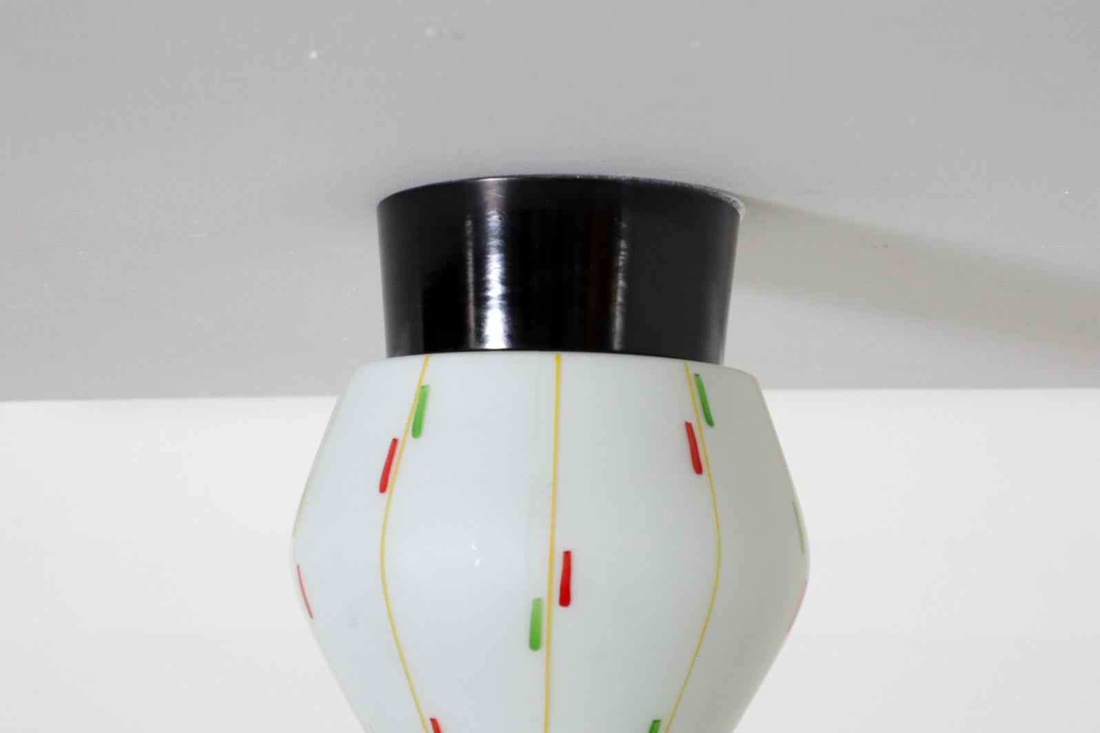Bo-Niko 1960 Sconce in vetro al latte con grafica stampata multicolore in vendita 2