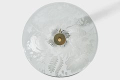 Lampe à suspension Bo Notini, laiton, verre, Suède, années 1940