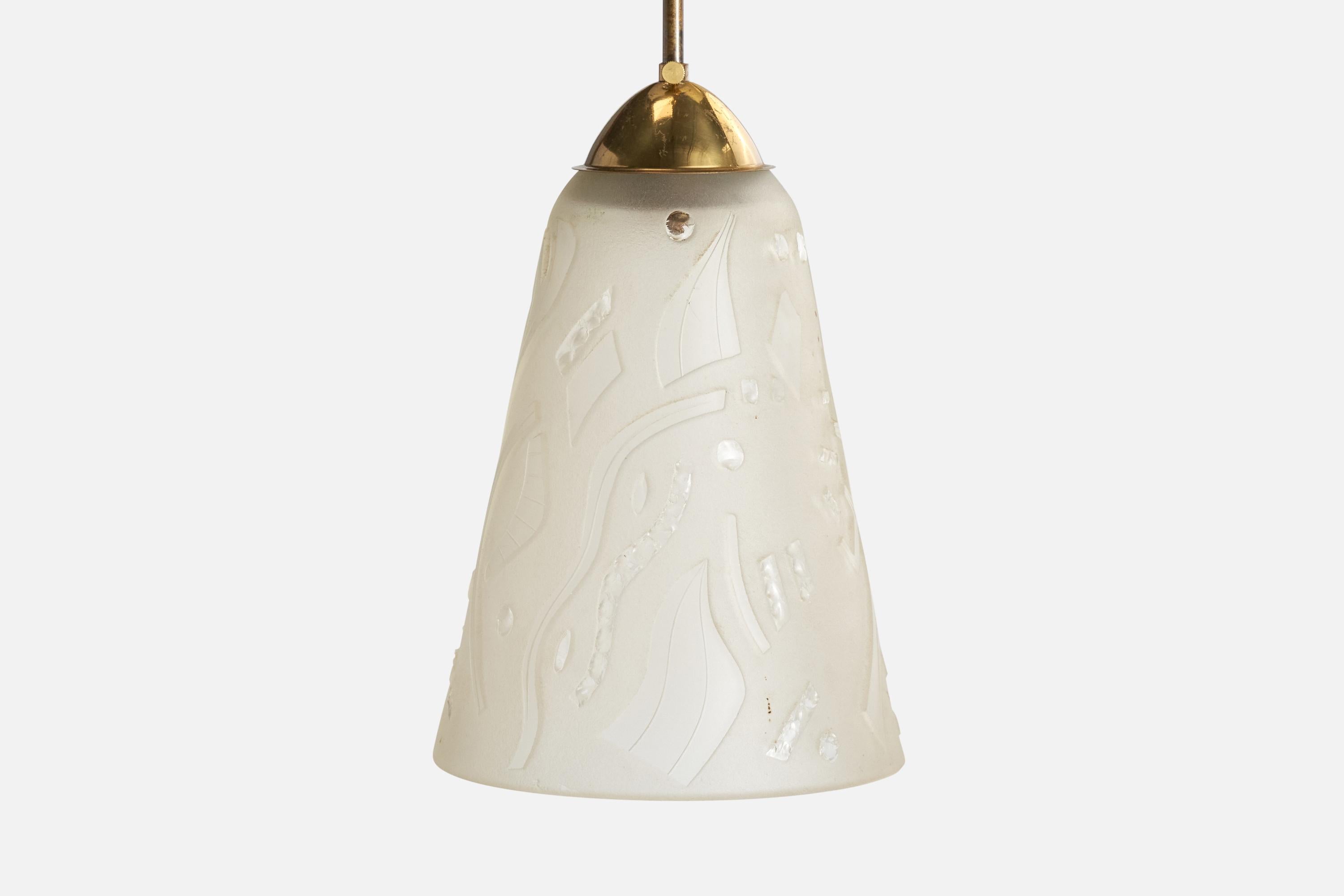 Bo Notini, Pendant Light, Brass, Glass, Sweden, 1940s In Good Condition For Sale In High Point, NC