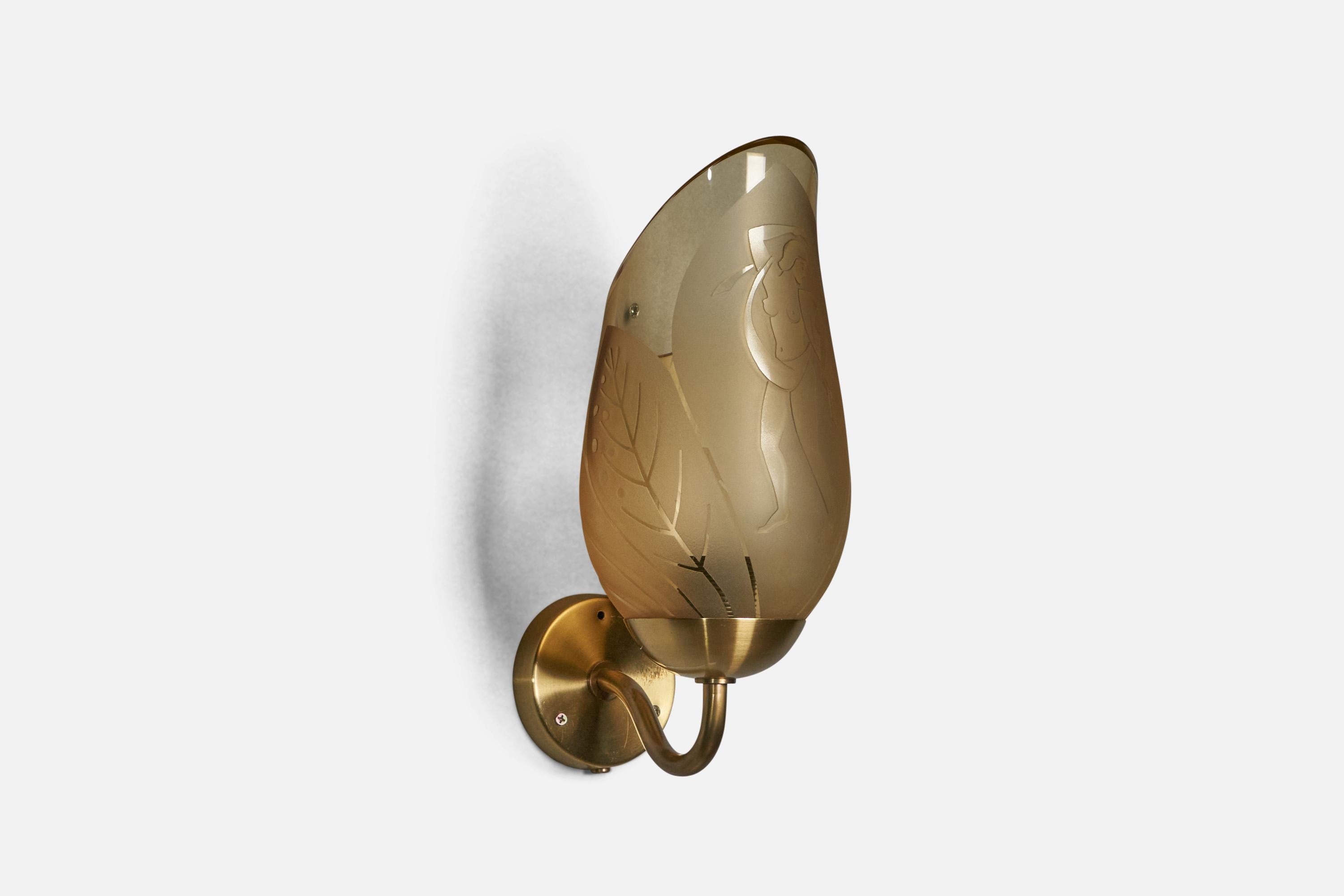 Bo Notini, Wall Light, Brass, Glass, Sweden, 1940s In Good Condition For Sale In High Point, NC