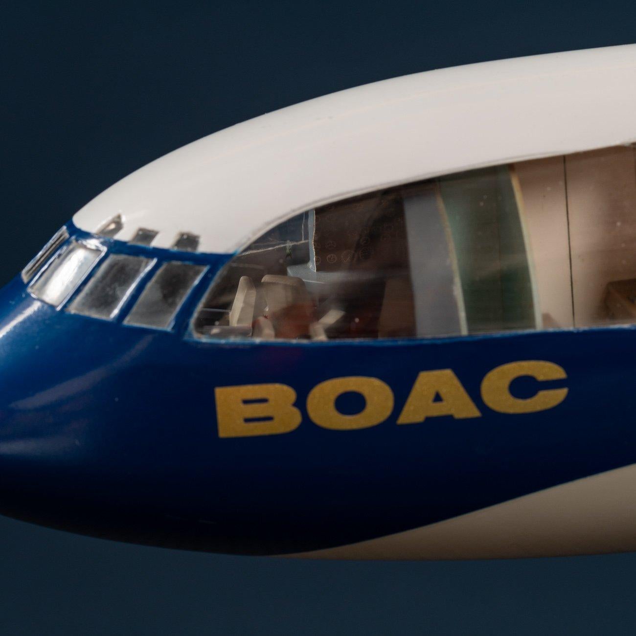 BOAC Vickers VC10 Model Airplane, circa 1960 In Good Condition In London, GB