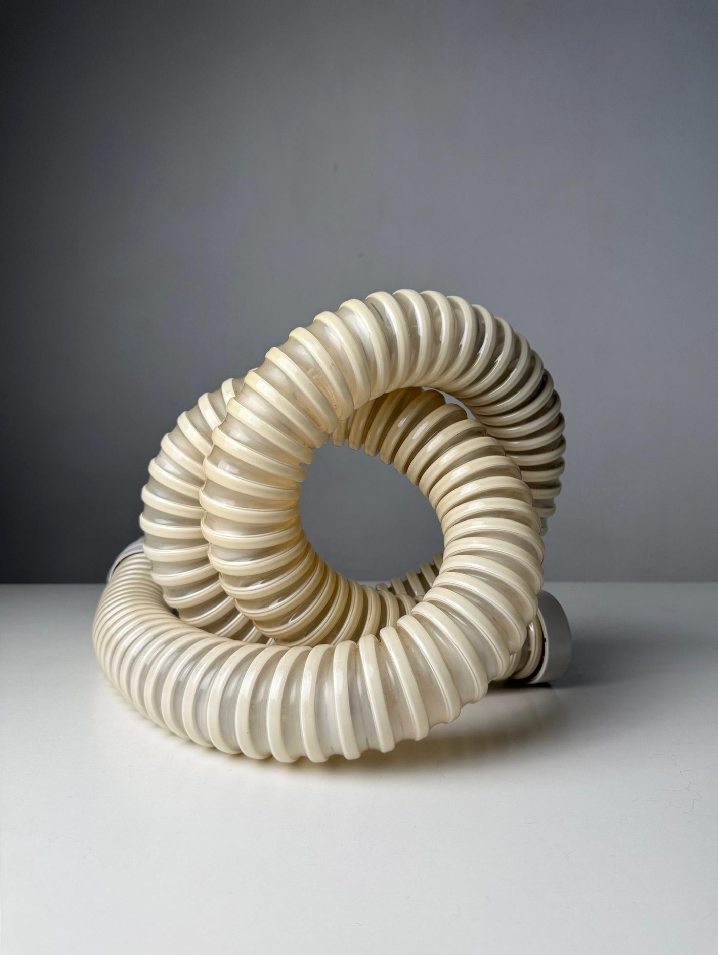 Early Edition “Boalum” Lamp by Livio Castiglioni & Gianfranco Frattini for Artemide, 1970 Italy — MoMA Collection

A true design landmark, this first-edition “Boalum” lamp was designed in 1970 by Livio Castiglioni and Gianfranco Frattini for