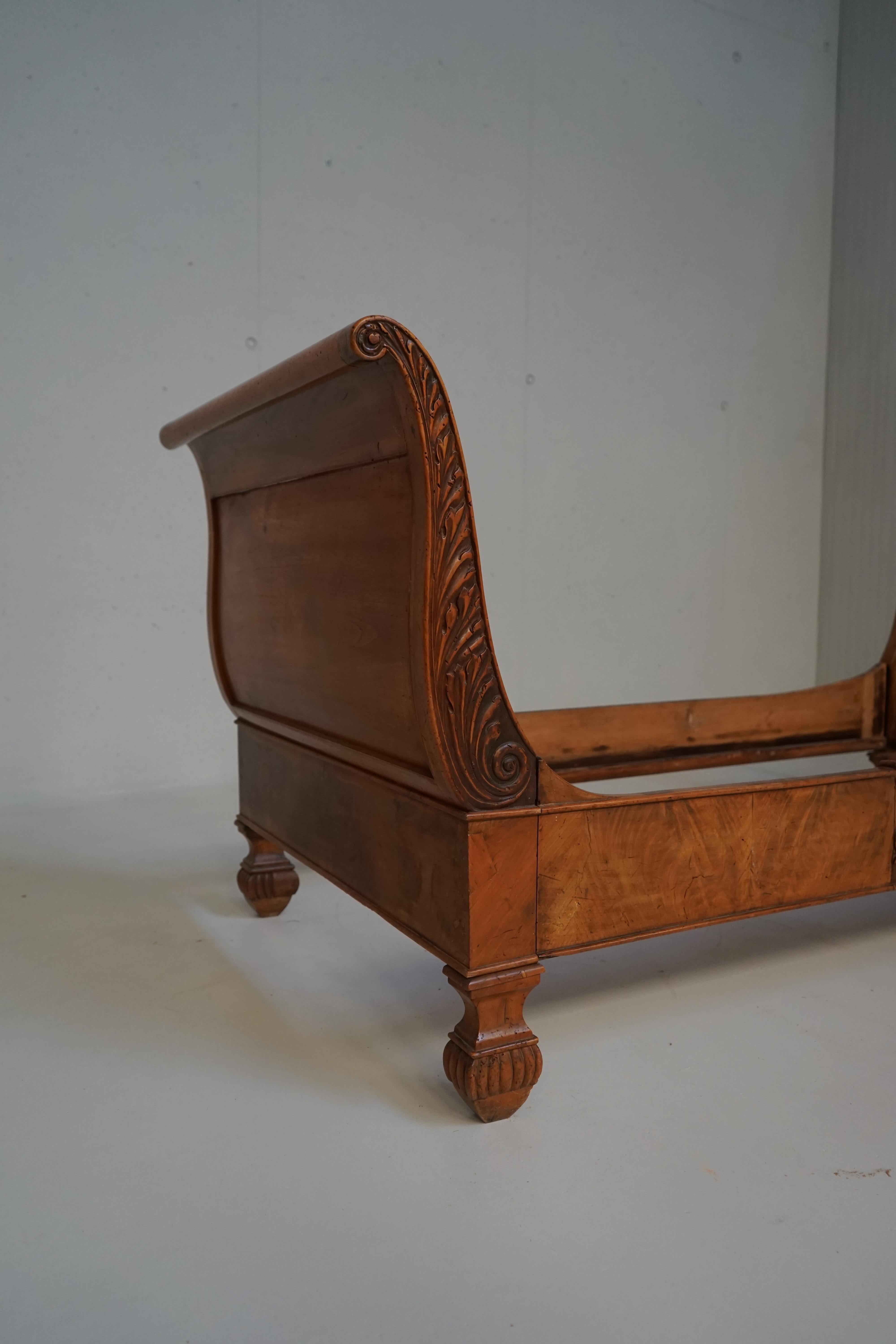 Carved Boat Bed First Half of the 1800 For Sale