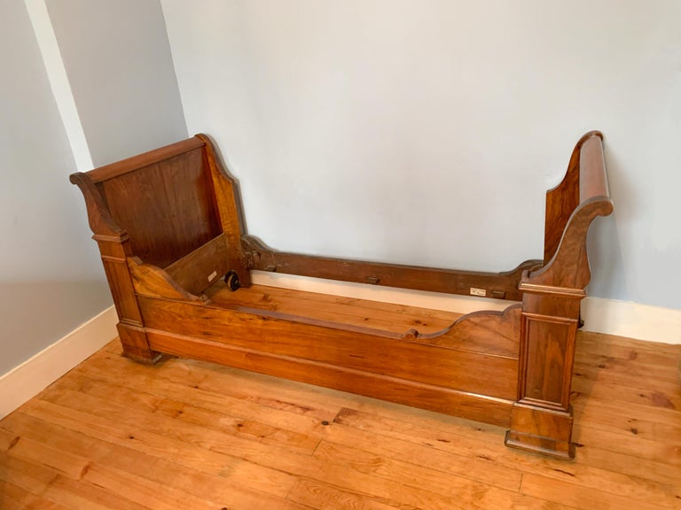 Boat Bed Louis-Philippe Period Circa 1840 For Sale at 1stDibs | lit bateau  louis philippe, antique boat bed, boat with bed underneath