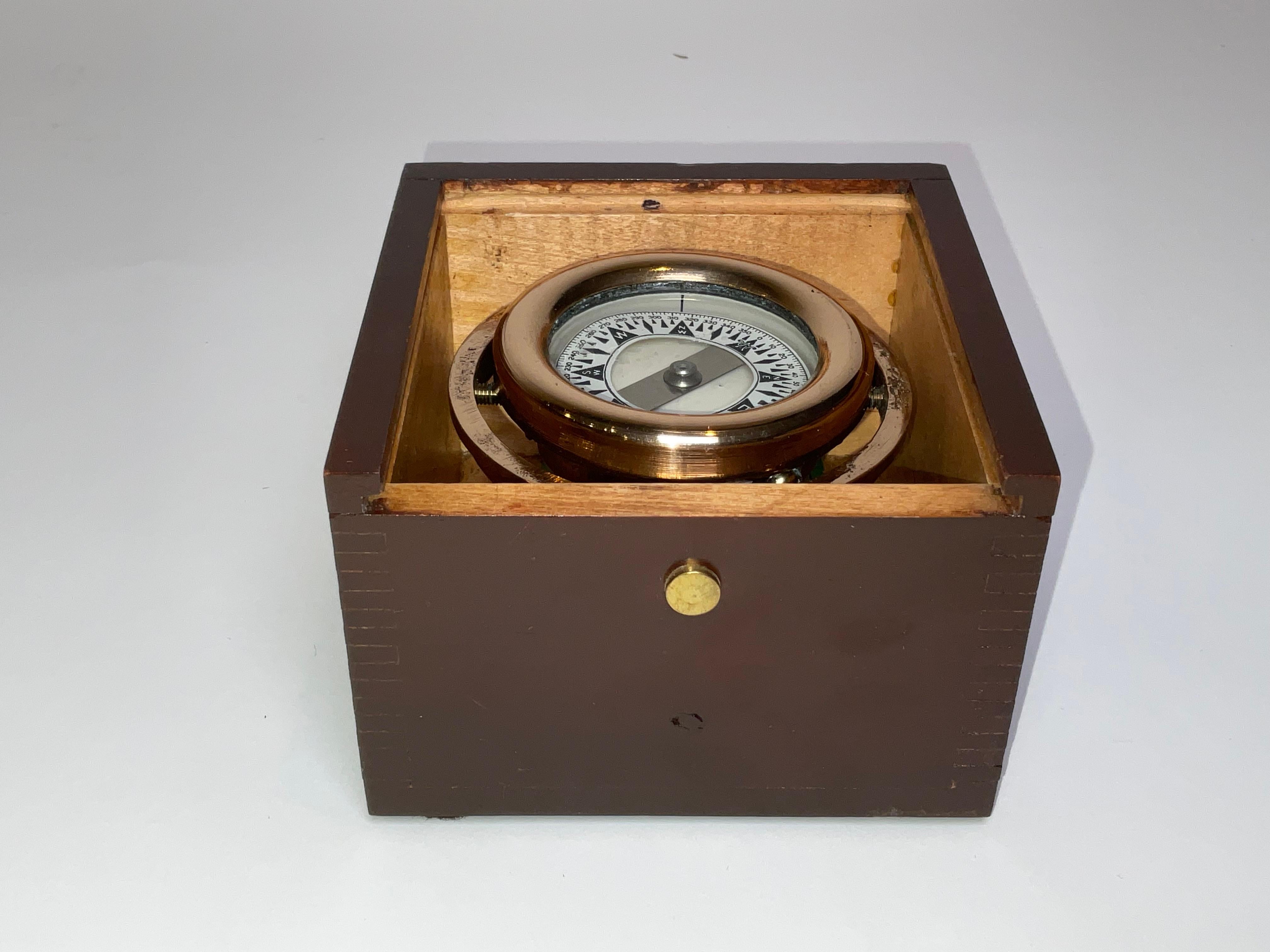 Boat Compass on Gimbal in a Mahogany Box For Sale 3