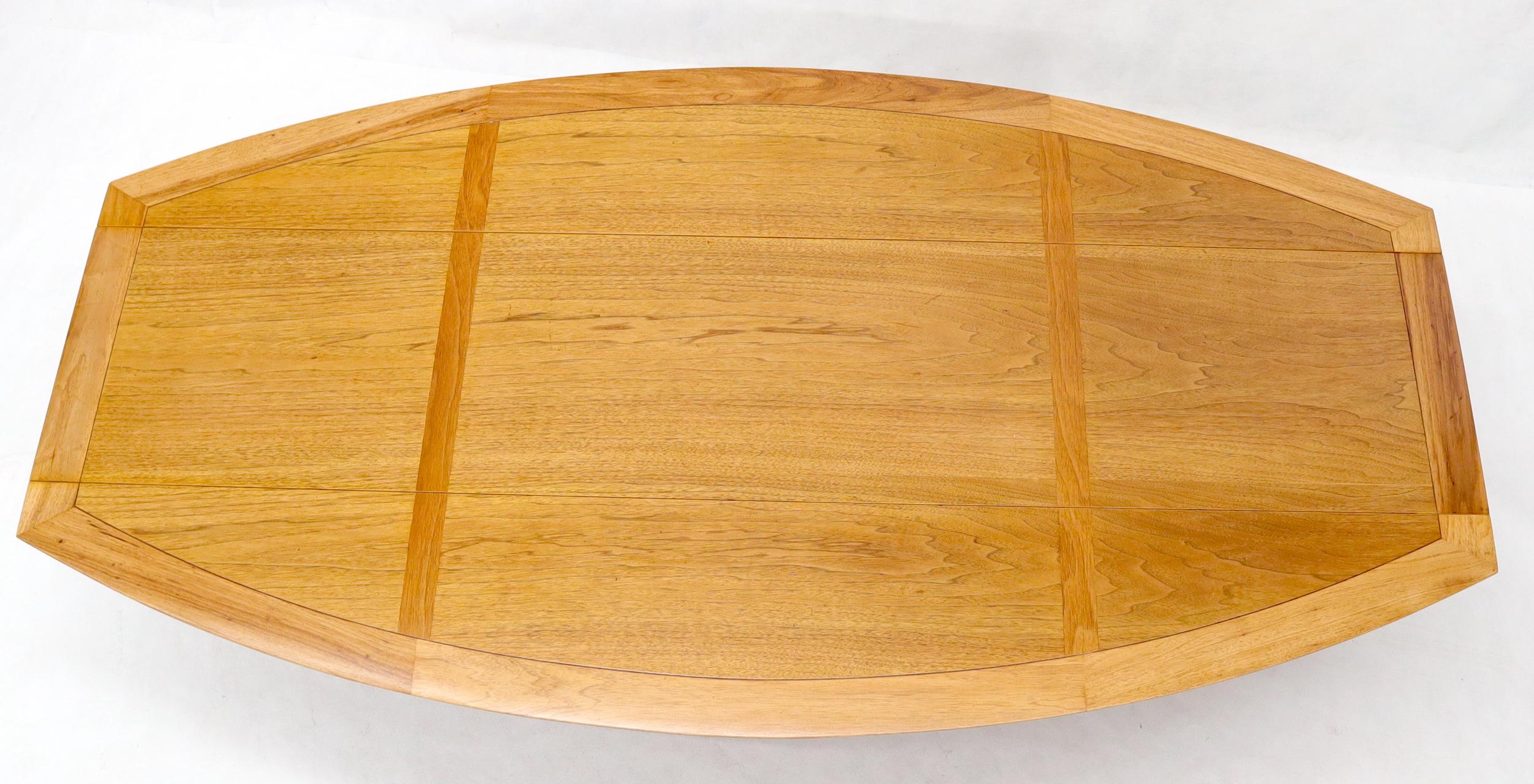 Boat Shape Large Drop Leaf Expandable Coffee Table For Sale 1