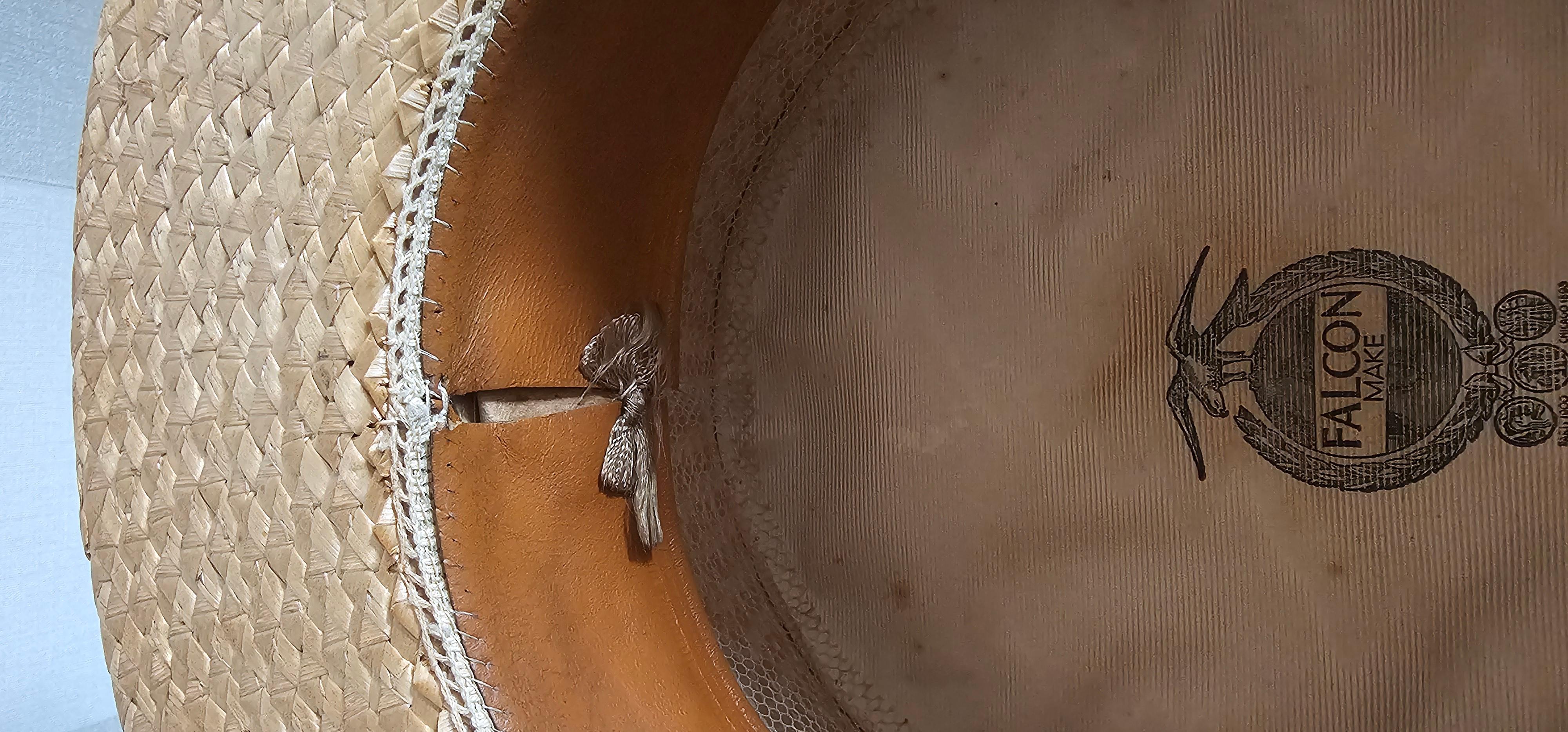 Milieu du XXe siècle Chapeau canotier en vente