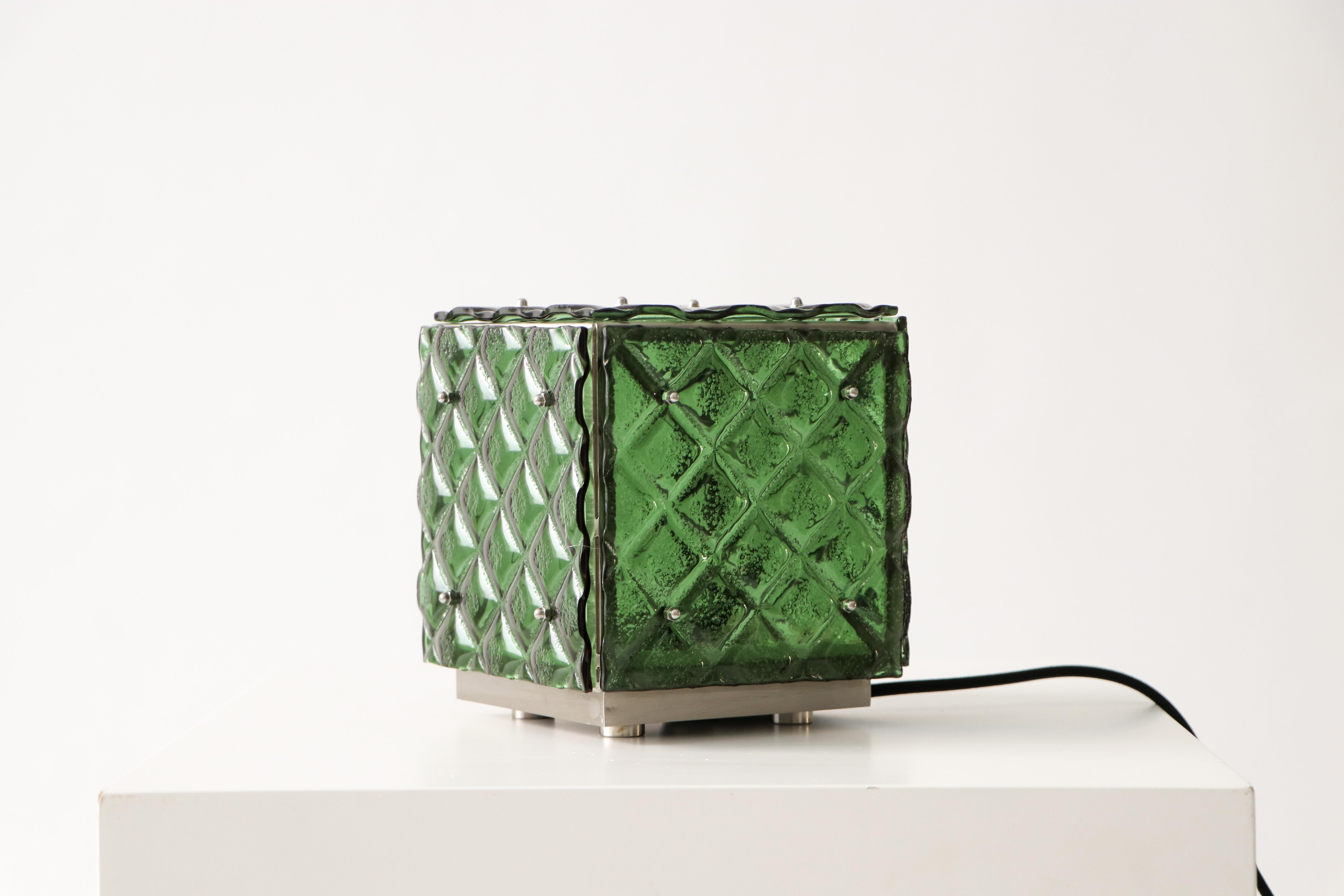 Art contemporain fonctionnel - Verre fusionné artisanal vert ambiant en vente 3