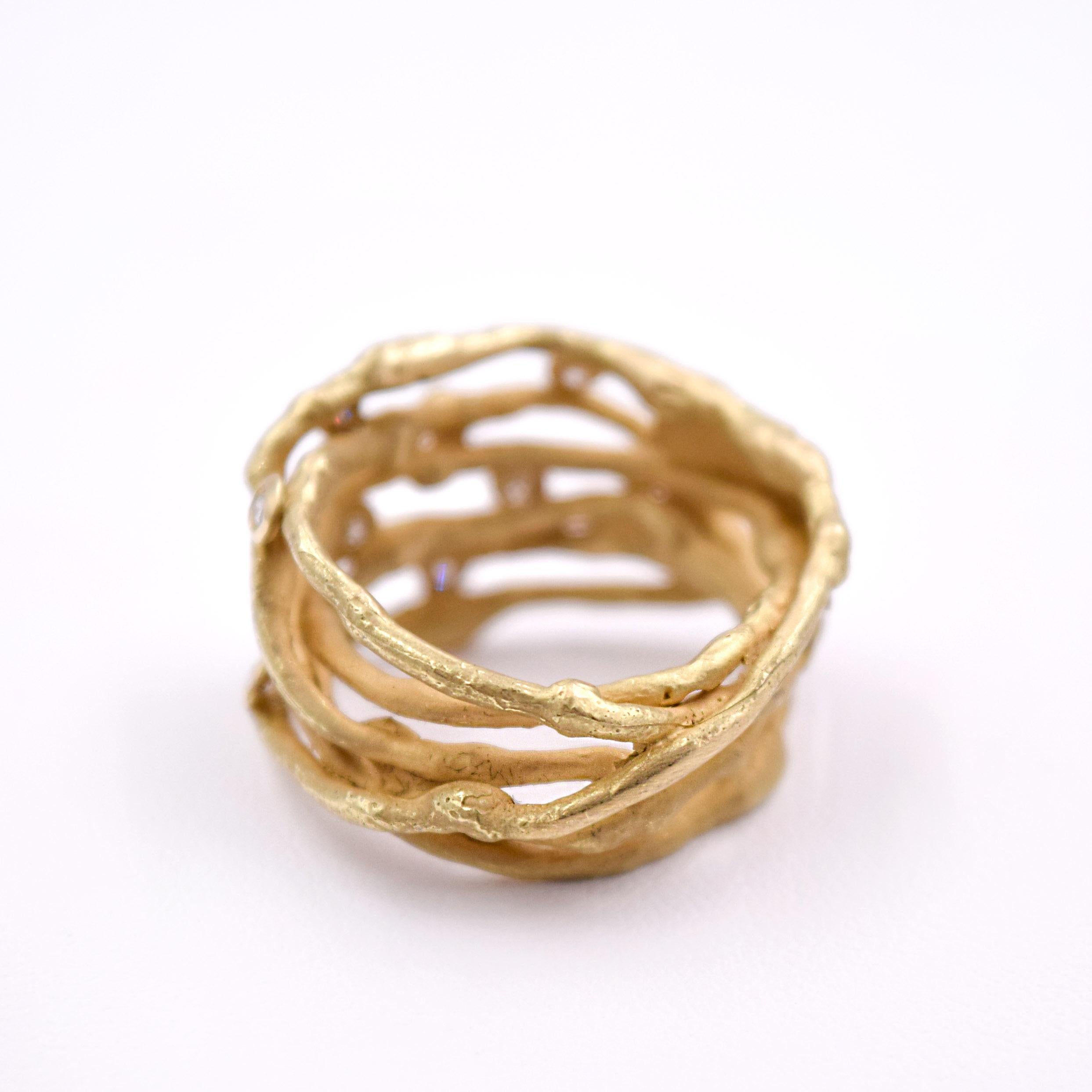 Round Cut Boaz Kashi 0.22 Carat Diamond Wire Ring in 18 Karat Matte Yellow Gold For Sale