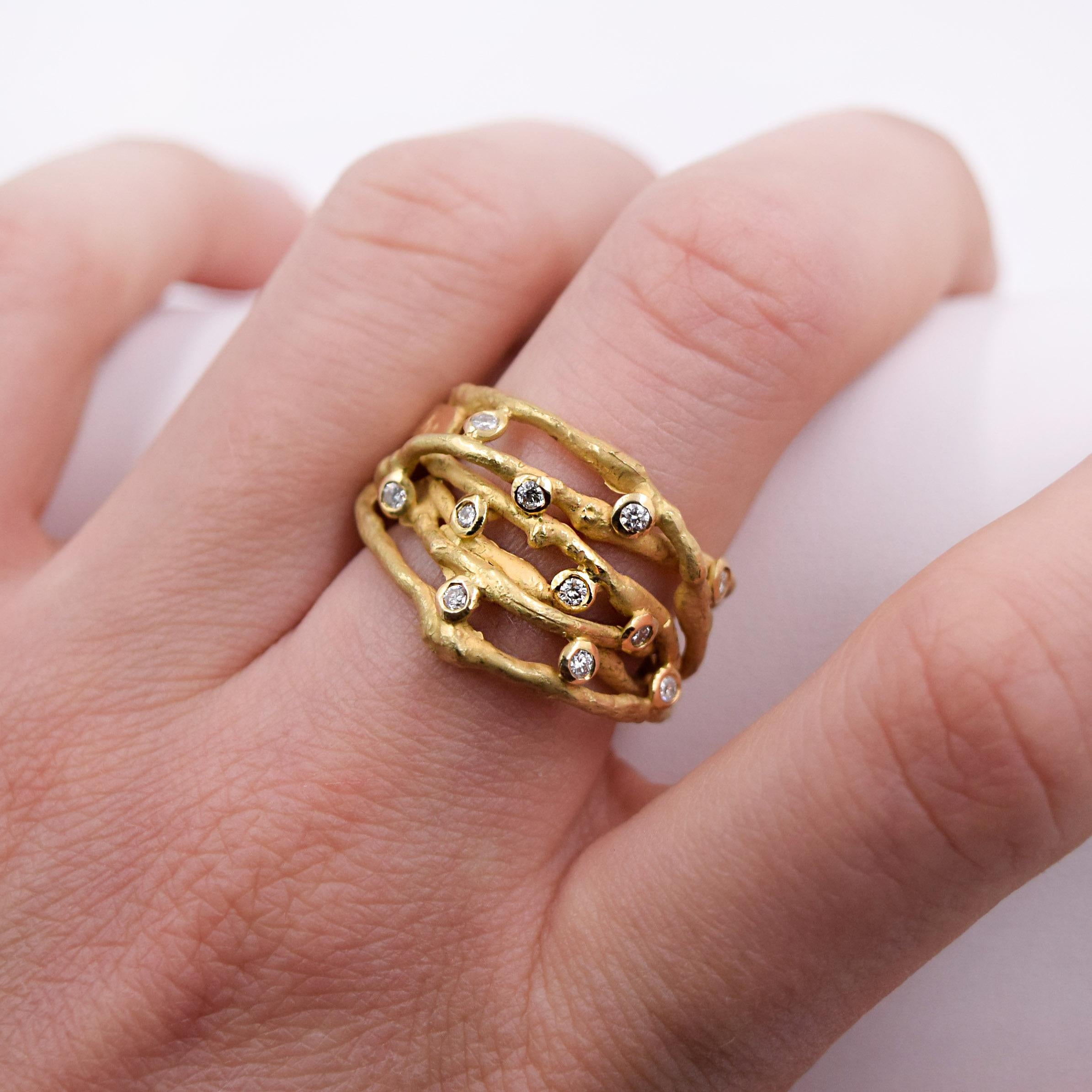 Women's or Men's Boaz Kashi 0.22 Carat Diamond Wire Ring in 18 Karat Matte Yellow Gold For Sale