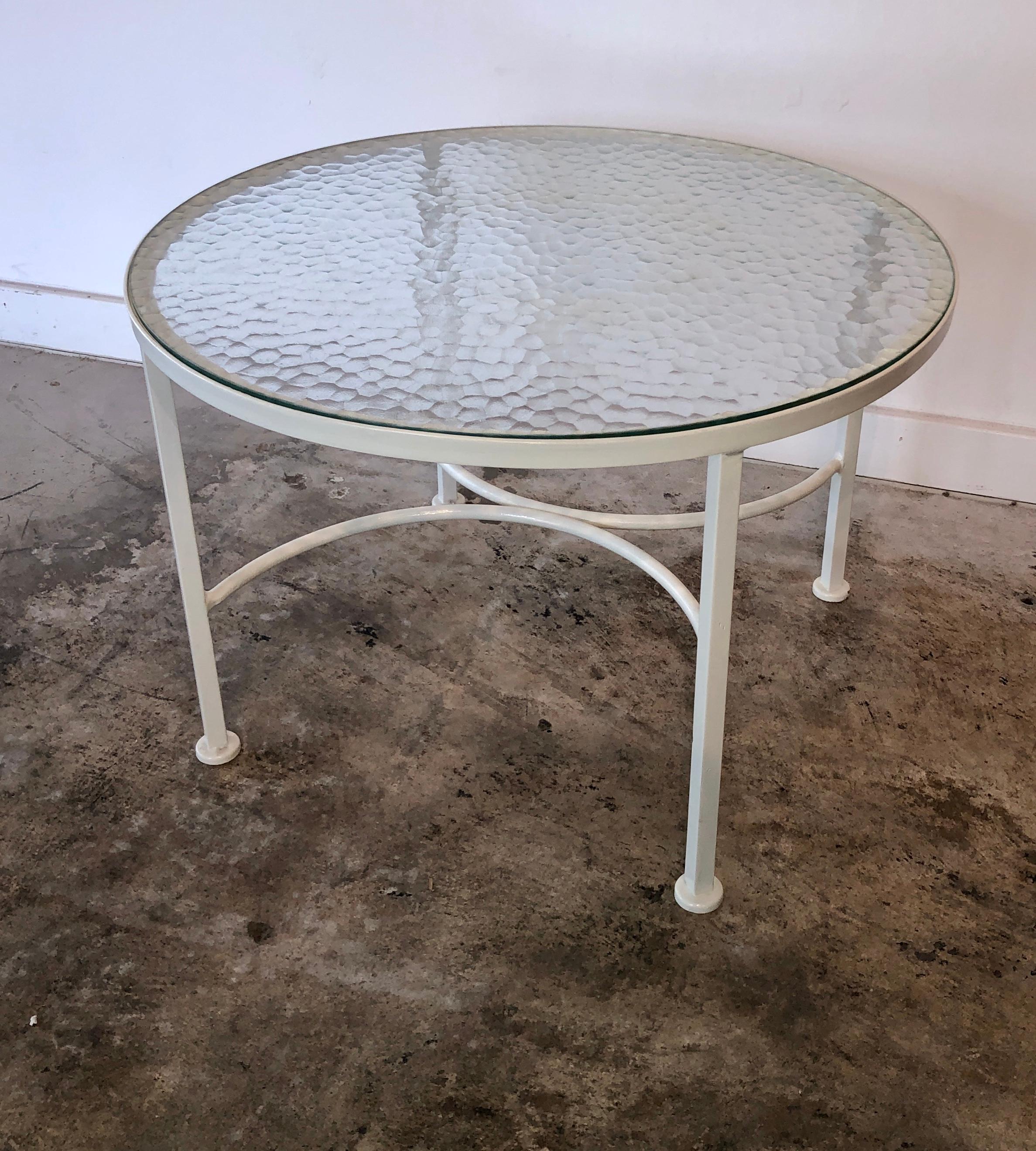 American Bob Anderson Newly Enameled White Wrought Iron and Round Glass Patio Side Table For Sale