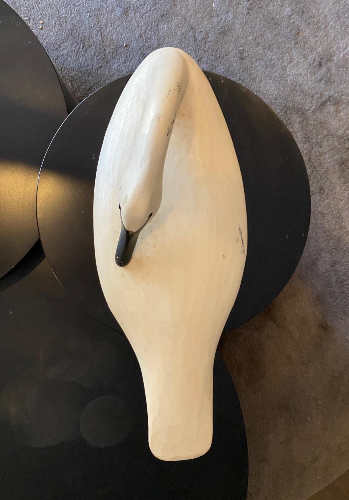 Bob Biddle Signed Vintage American Large Hand Carved Wood Swan Decoy Sculpture im Angebot 6