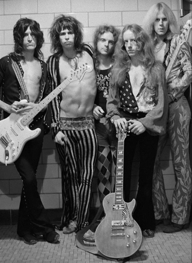 Foto de grupo de Aerosmith, Boston, 1973
