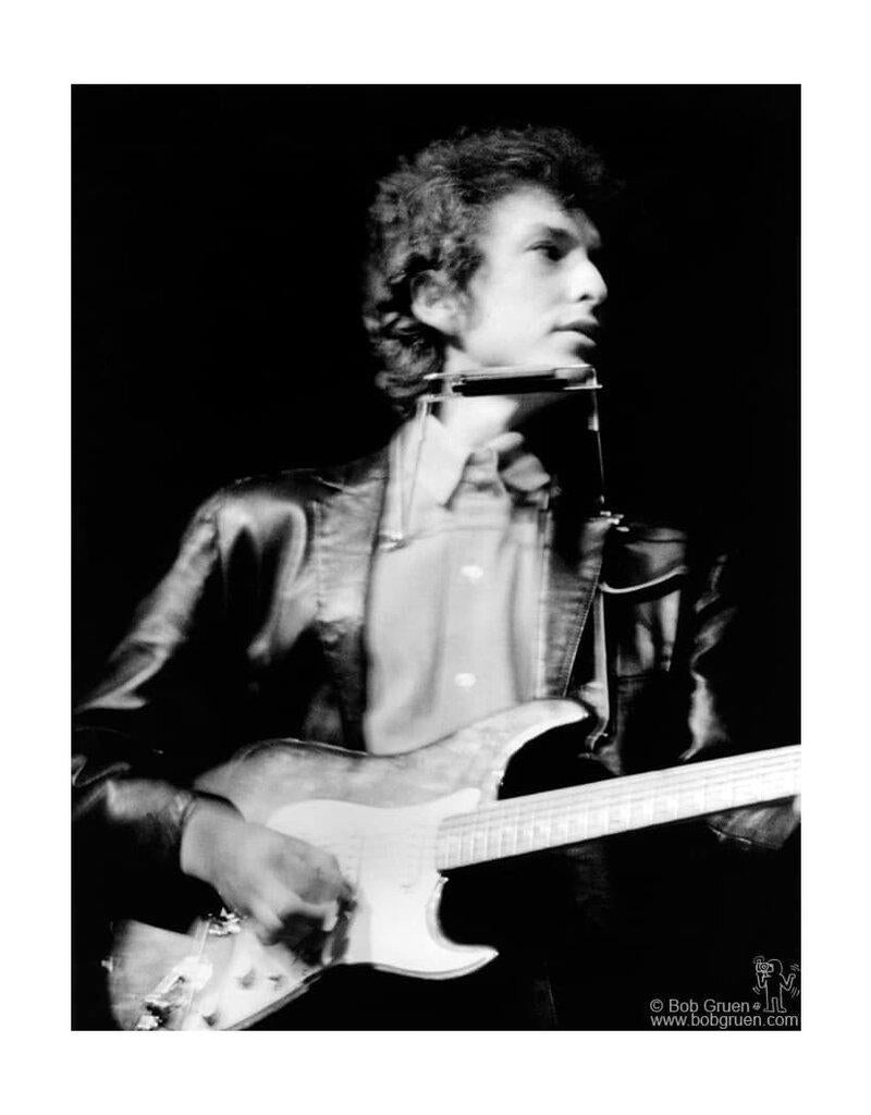 Bob Gruen Black and White Photograph - Bob Dylan, Newport 1965