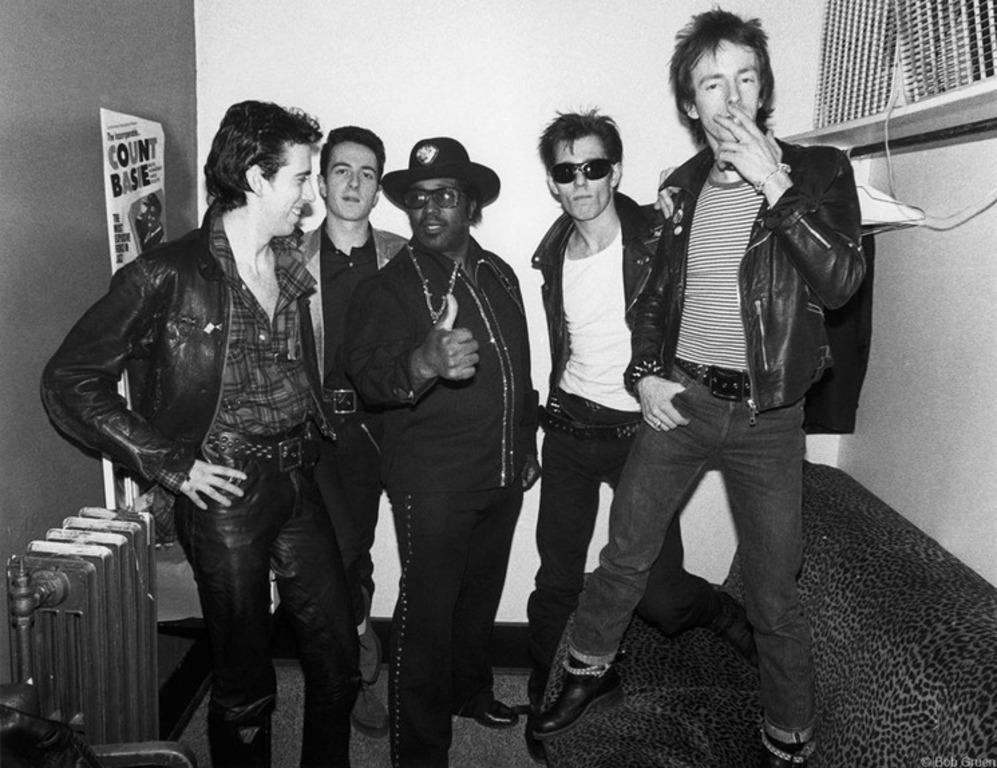 Black and White Photograph di Bob Gruen - The Clash 
Bo Diddley, Agora Ballroom, Cleveland OH, 1979