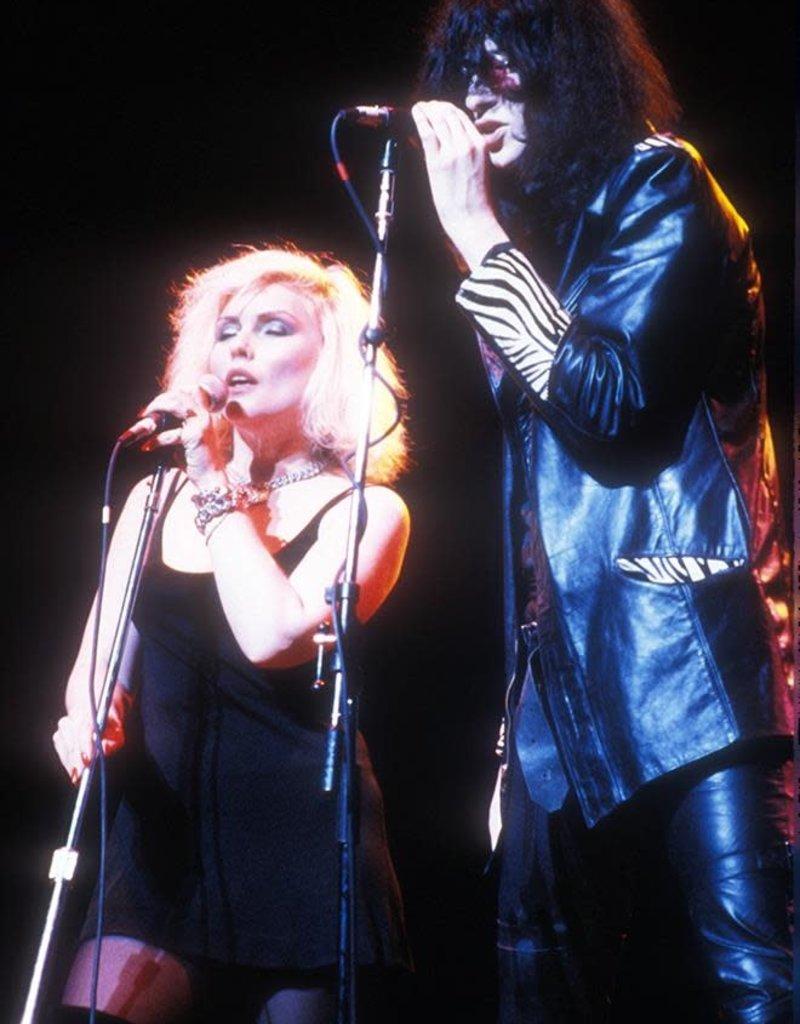 Bob Gruen Color Photograph - Debbie Harry and Joey Ramone, MSG, NYC 1987 