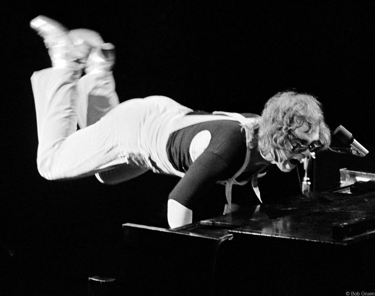 Bob Gruen Portrait Photograph - Elton John, NYC, 1971