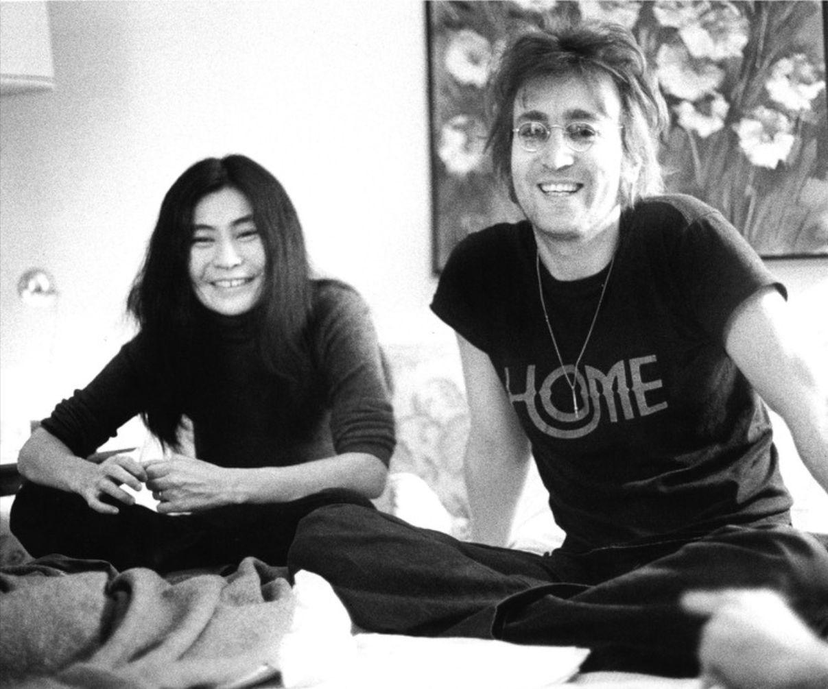 John Lennon e Yoko Ono, St. Moritz Hotel, NYC, 1972