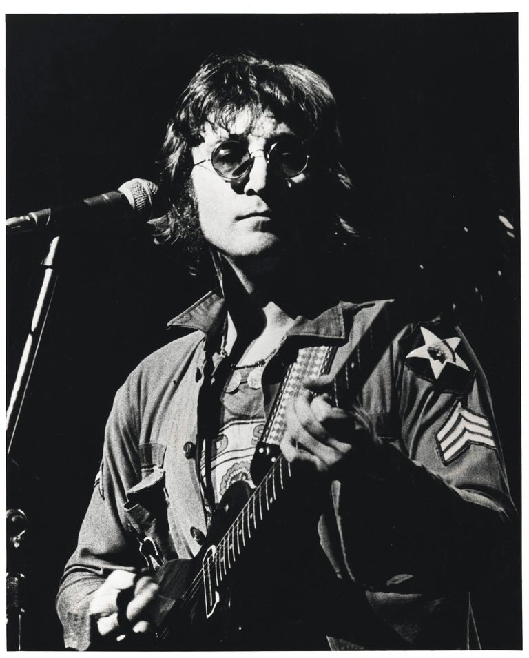 John Lennon Bob Gruen press photo (John Lennon at Madison Square Garden 1972) For Sale 1