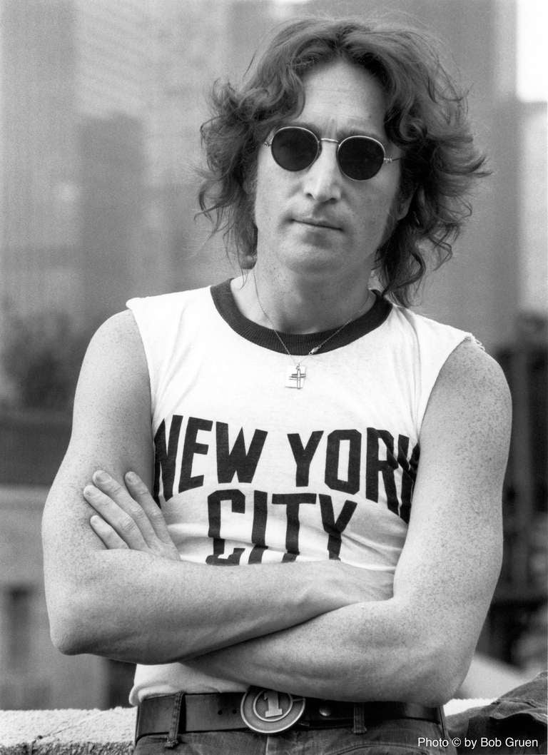 Bob Gruen Black and White Photograph – John Lennon – New York City