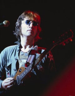 John Lennon sul palco del concerto The One To One, MSG, NYC 1972