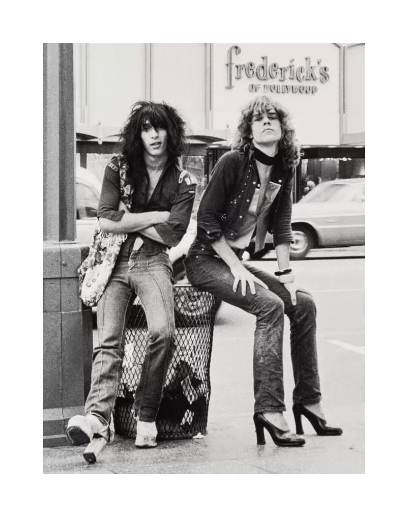Bob Gruen Black and White Photograph - Johnny Thunders and David Johansen, LA 1973 